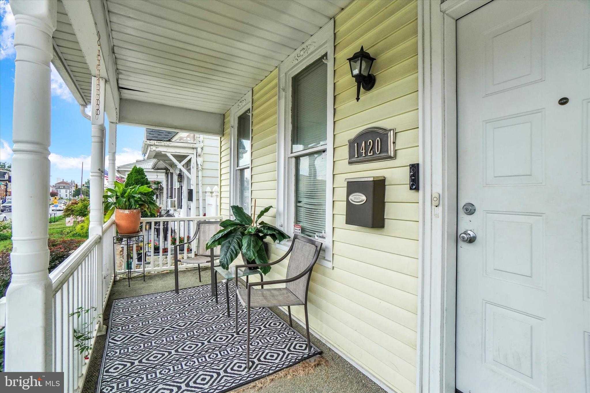 1420 W Market St photo 2