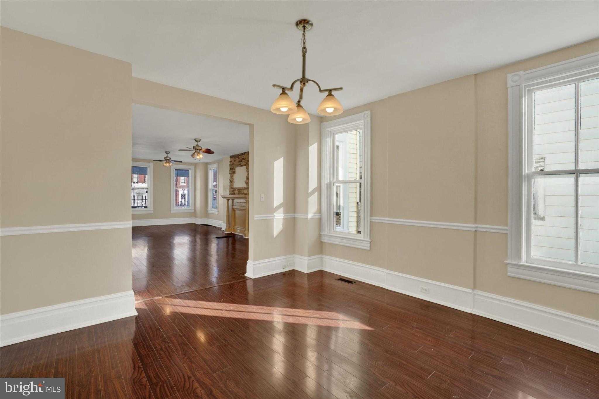 1420 W Market St photo 7