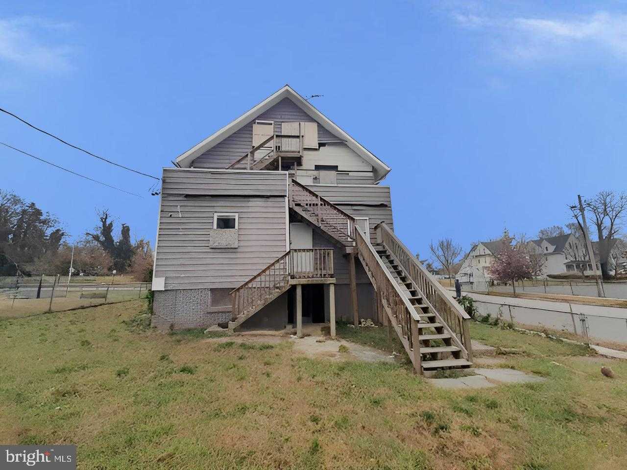 3101 Clifton Ave photo 3