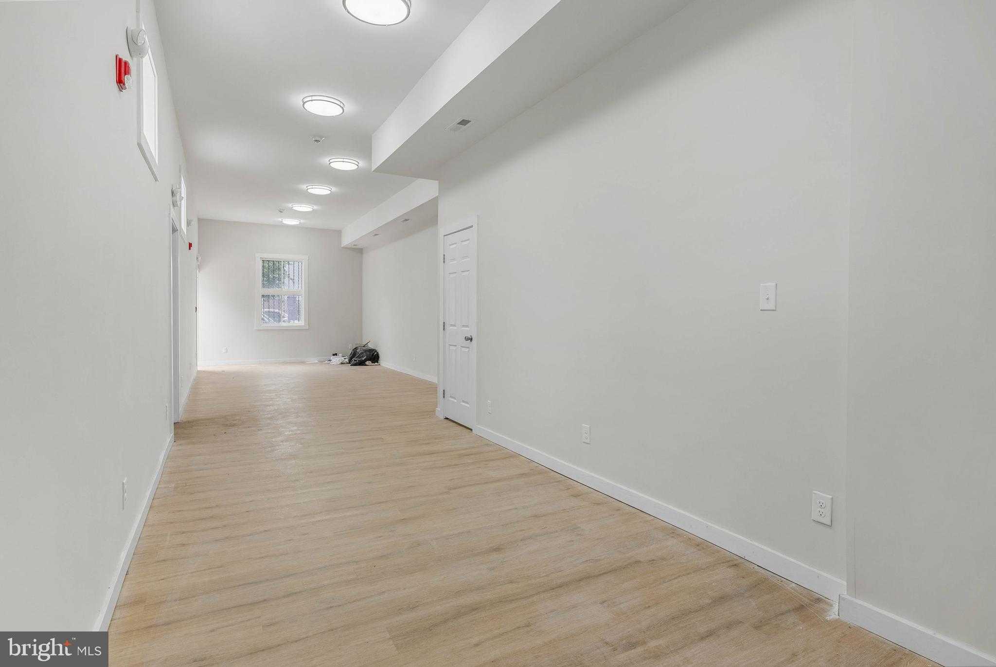 133 W Huntingdon St photo 6