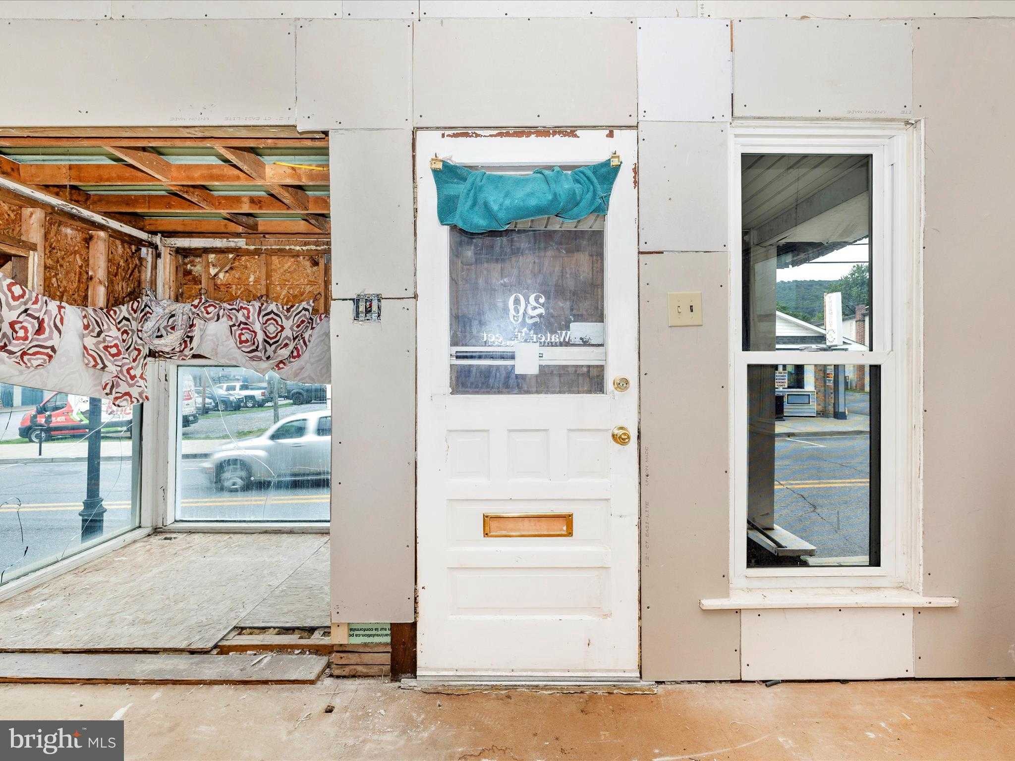 18 Water St photo 36