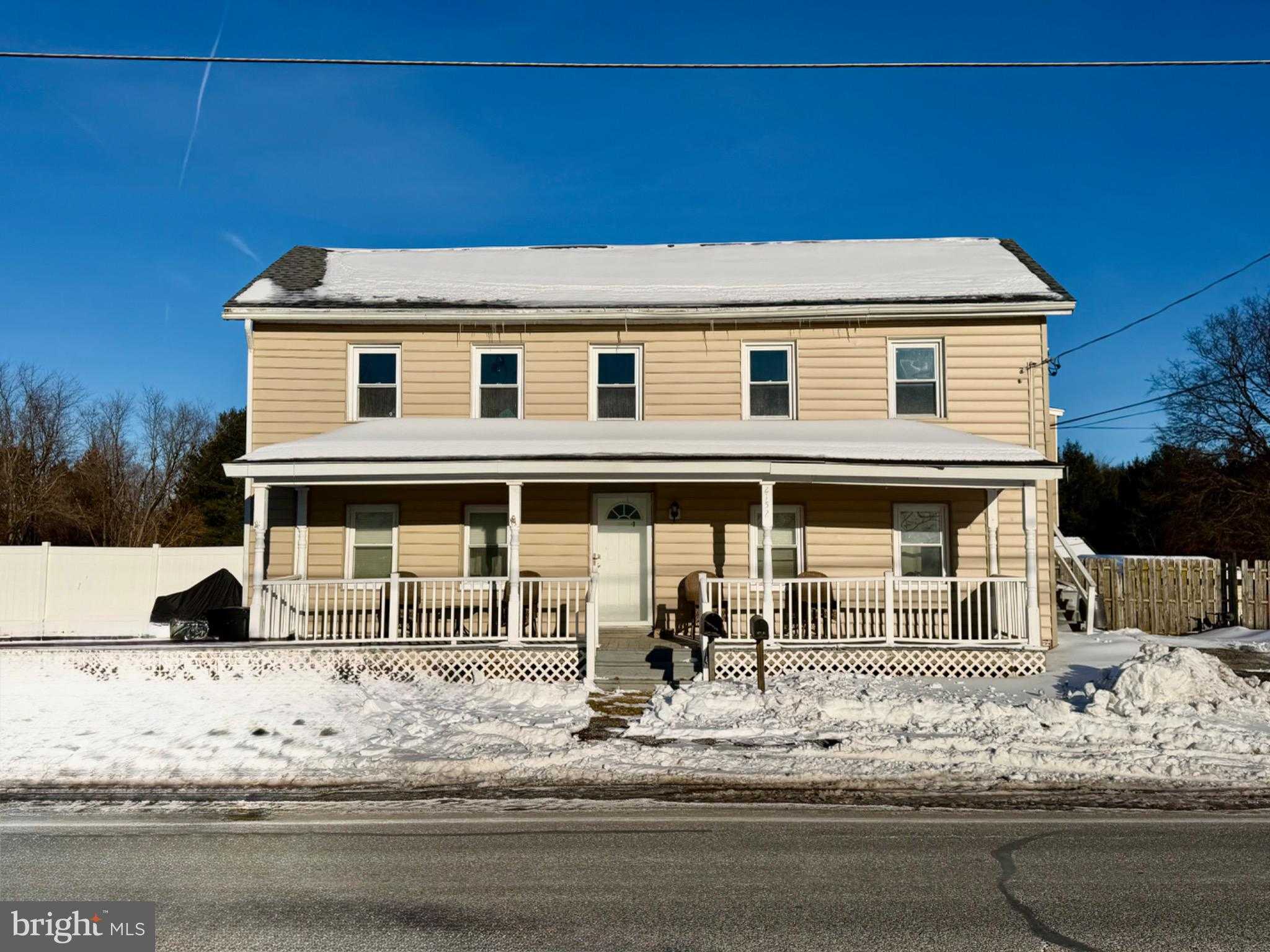 21525 York Rd photo 2