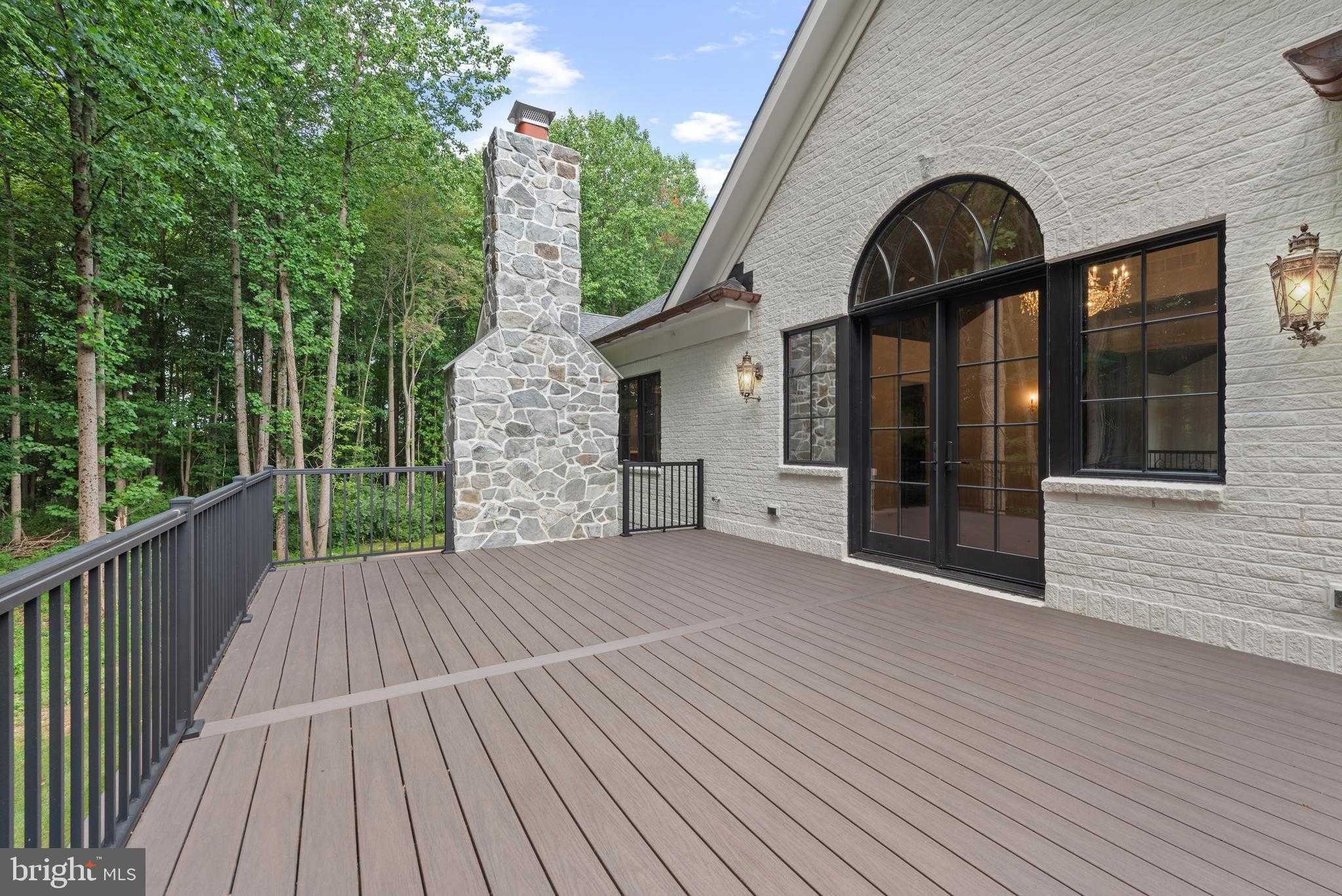 928 Fenario Cir photo 25