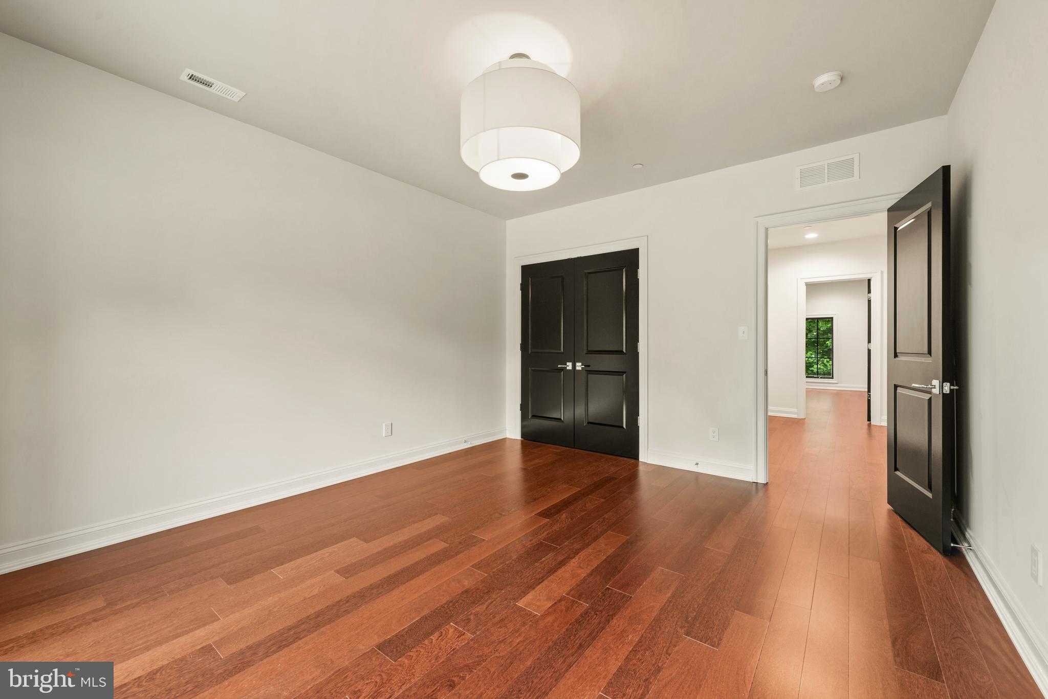 928 Fenario Cir photo 47