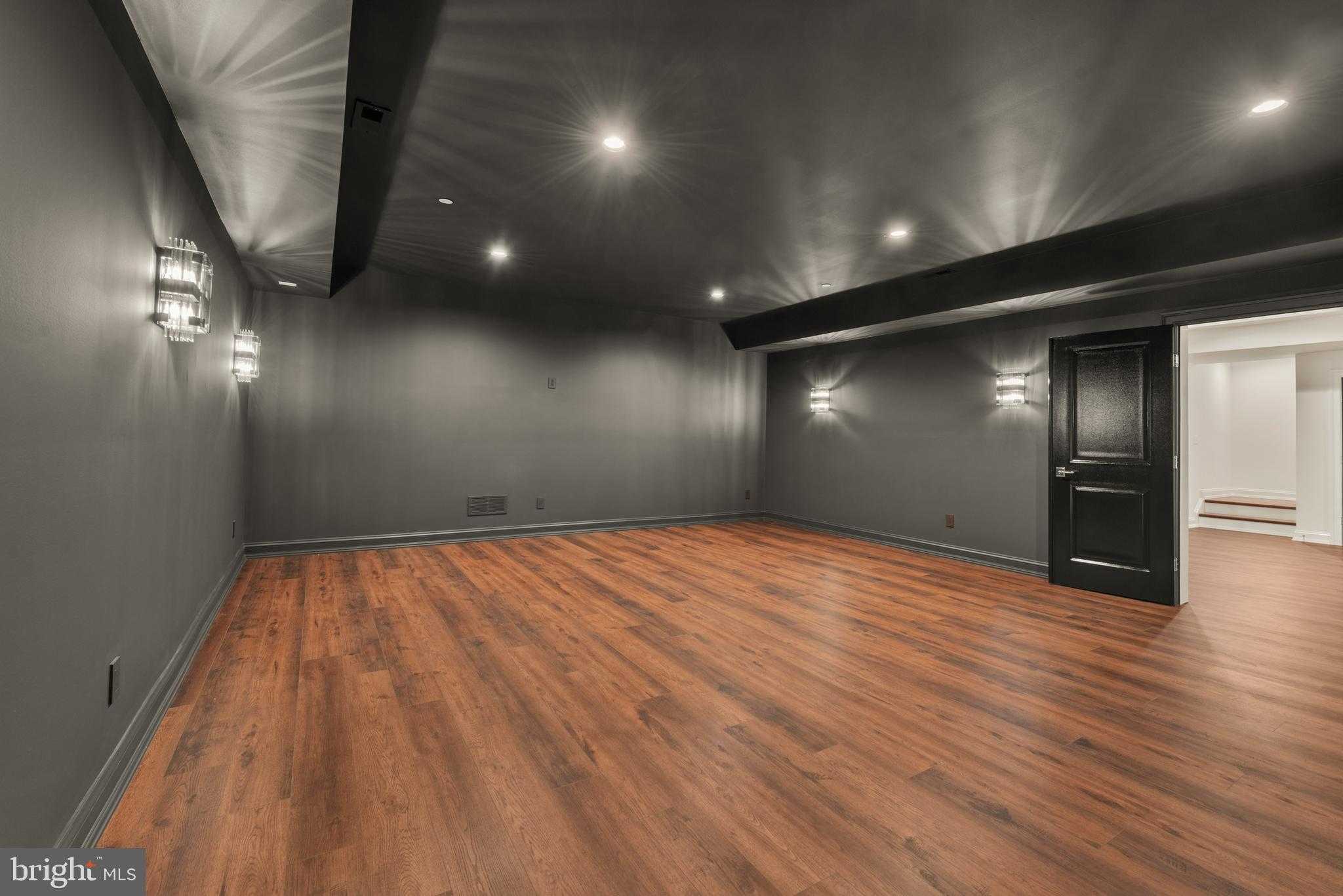 928 Fenario Cir photo 56