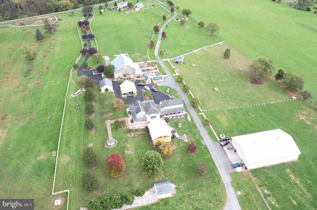 590 Carlyle Rd, Martinsburg