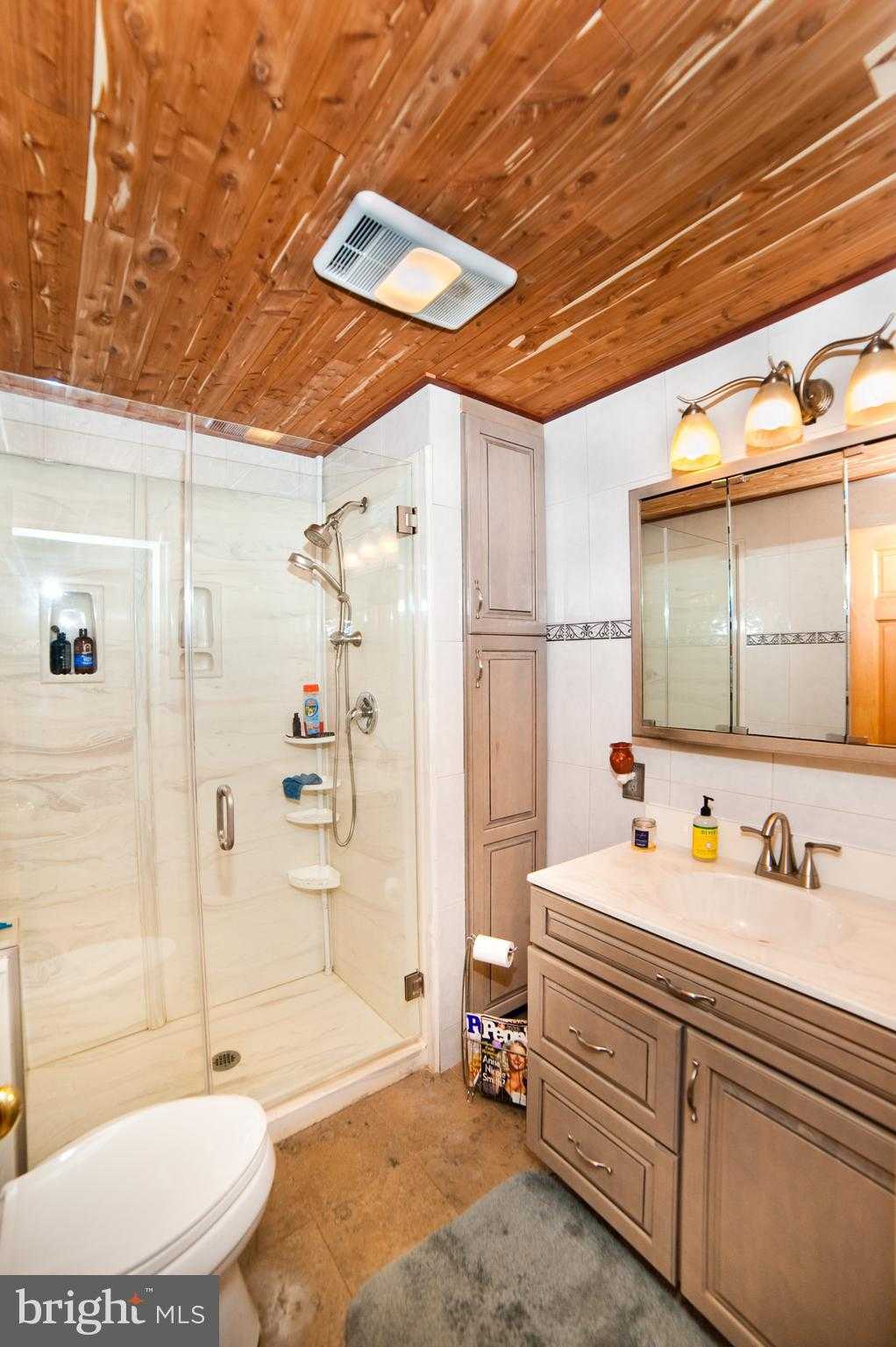 590 Carlyle Rd photo 34