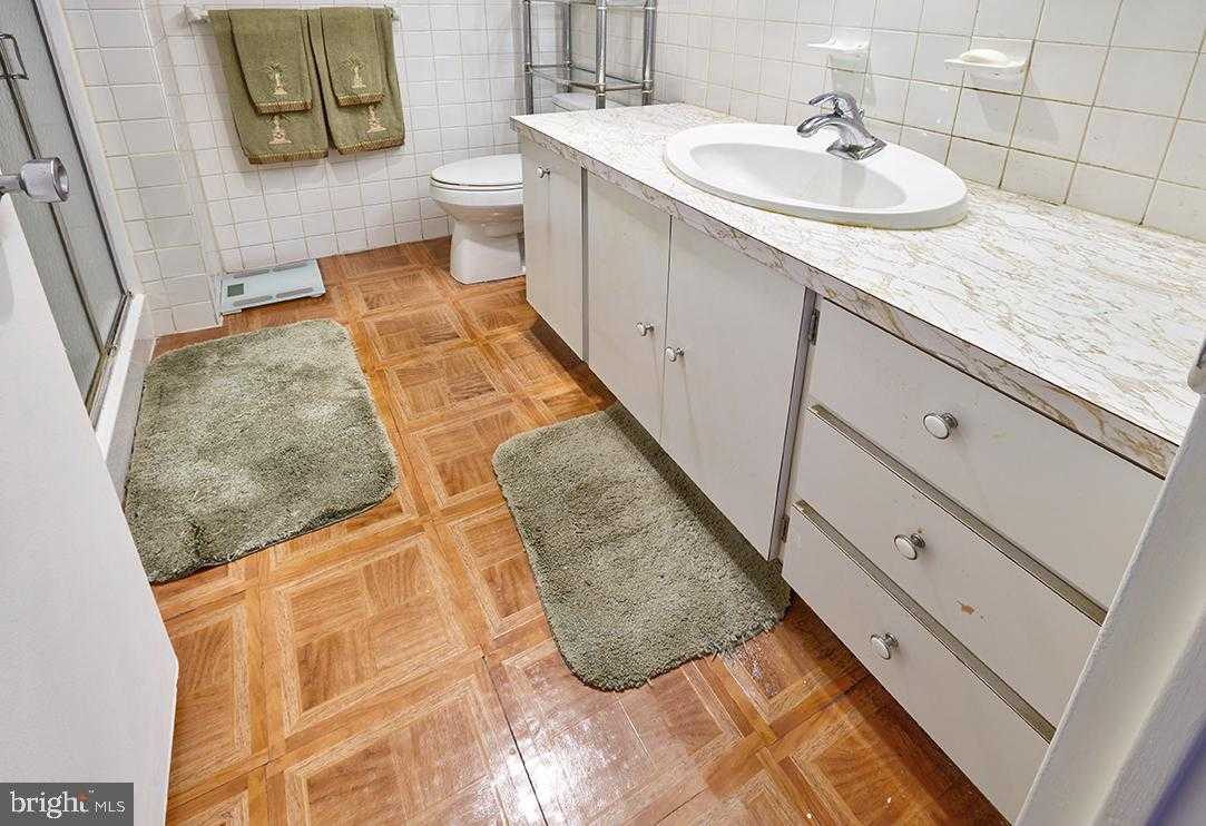 3600 Conshohocken Ave Apt 1703 photo 11