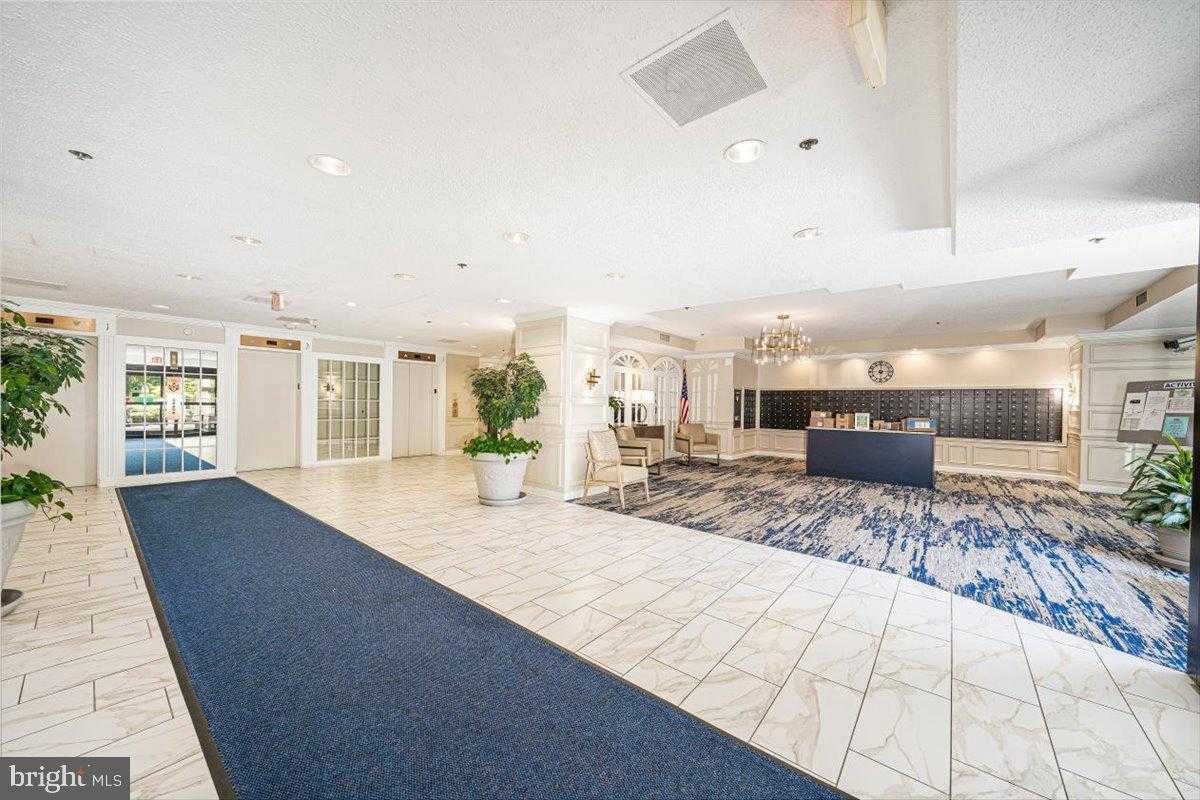 15101 Interlachen Dr # 1-807 photo 5