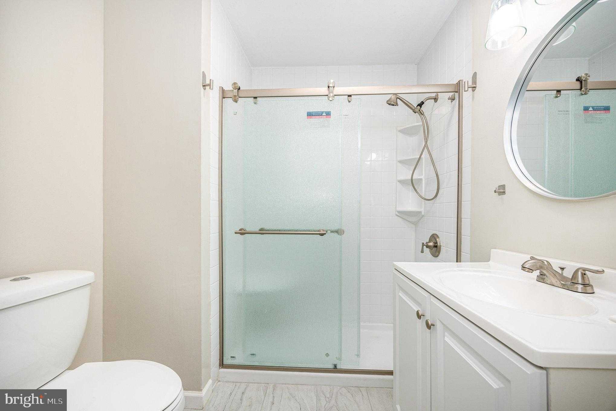 213 Redwood St photo 20