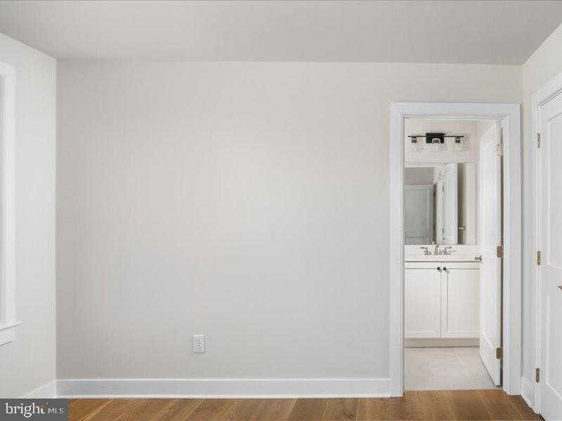 Groveland Rd photo 55