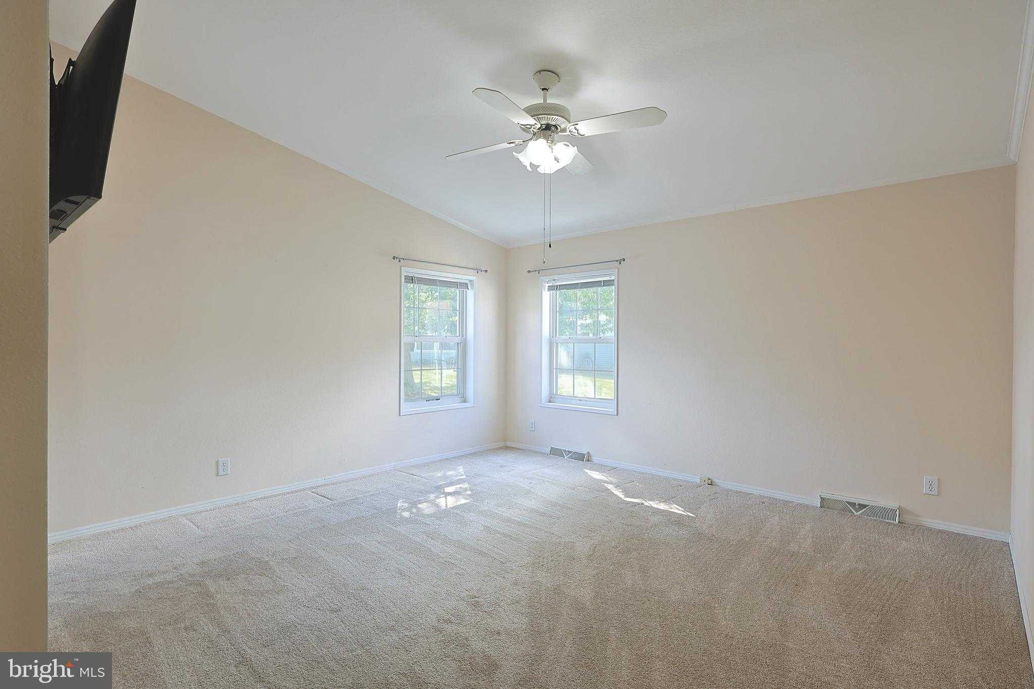 191 Cardinal CT S photo 11