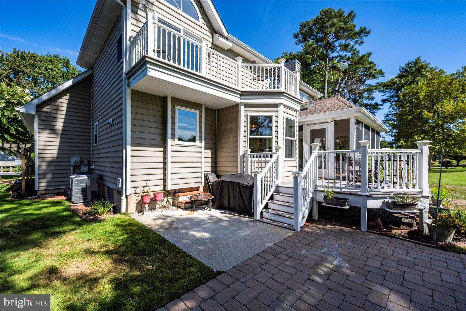 10909 Player Ln photo 79