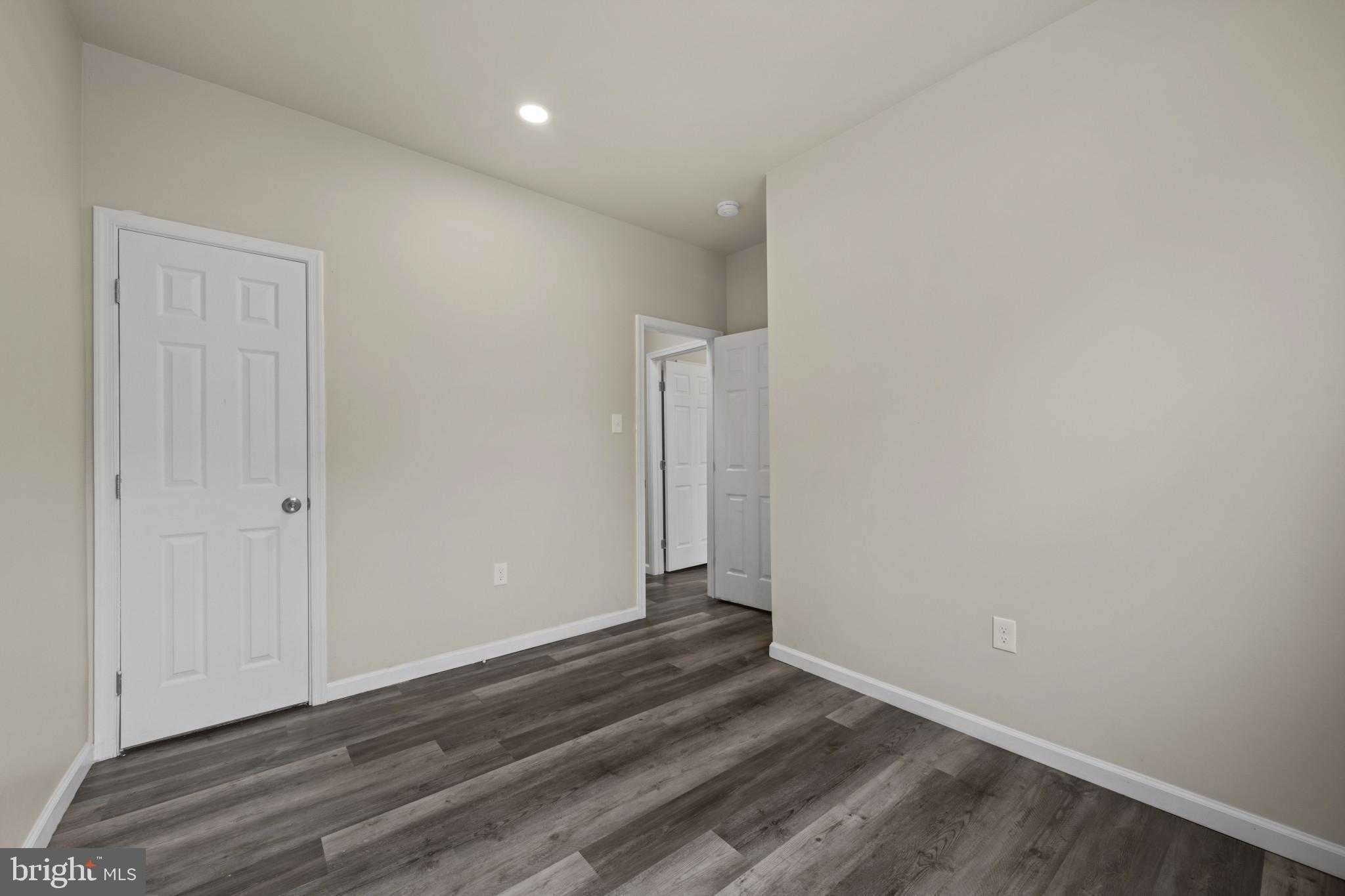 3030 Windsor Ave photo 16