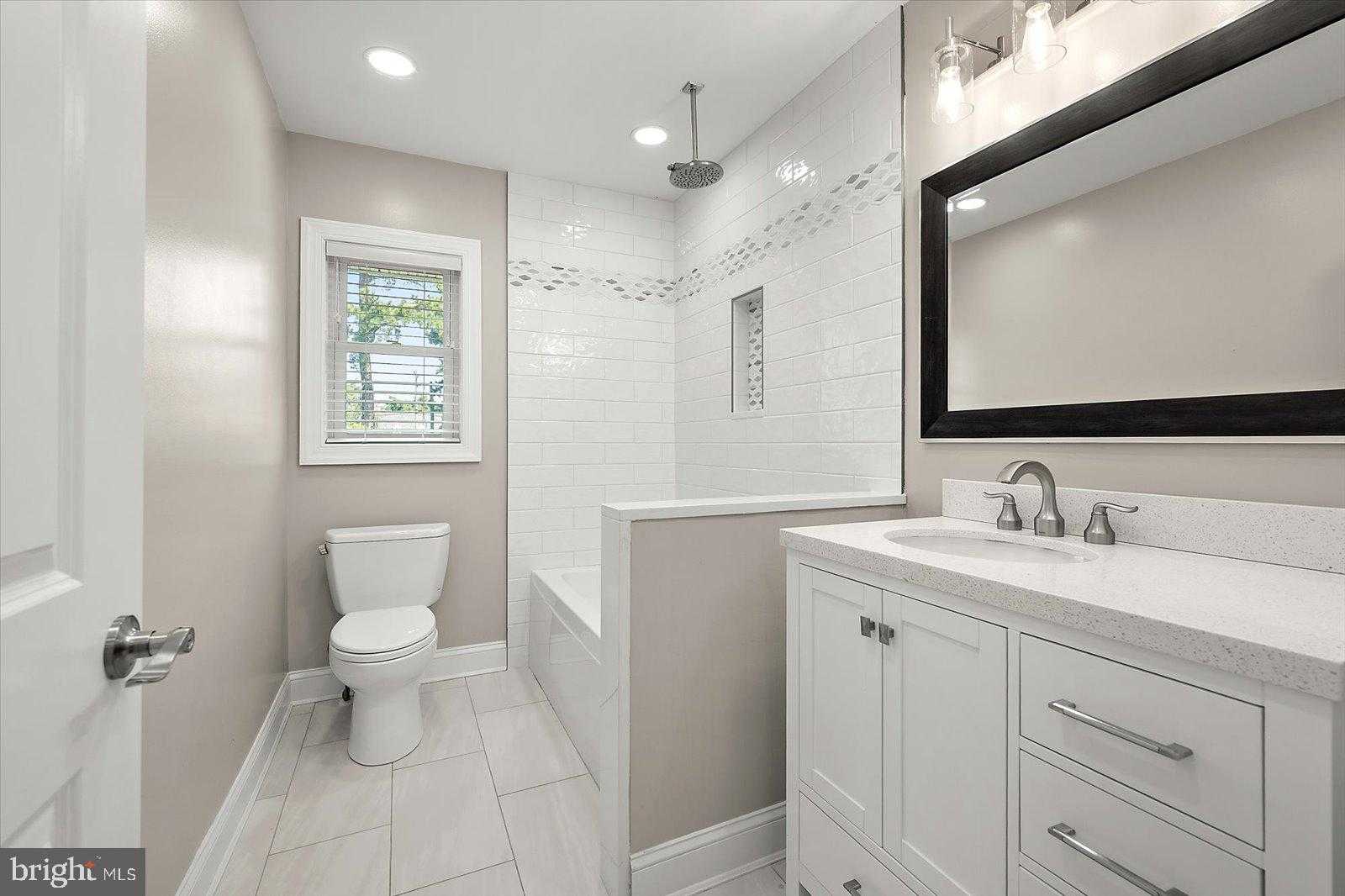 1105 Riverside Dr photo 39