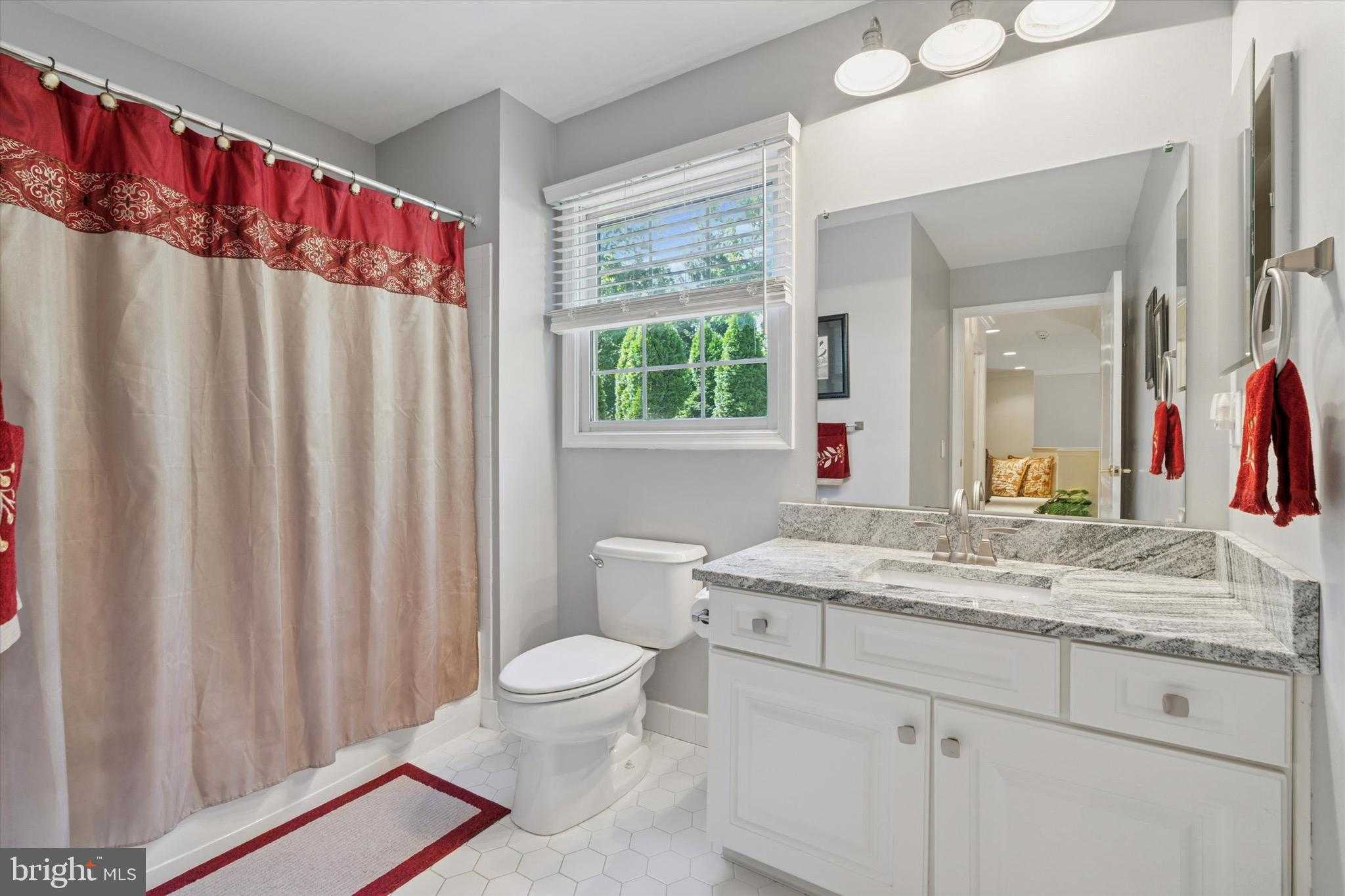 1653 Yardley CT photo 28