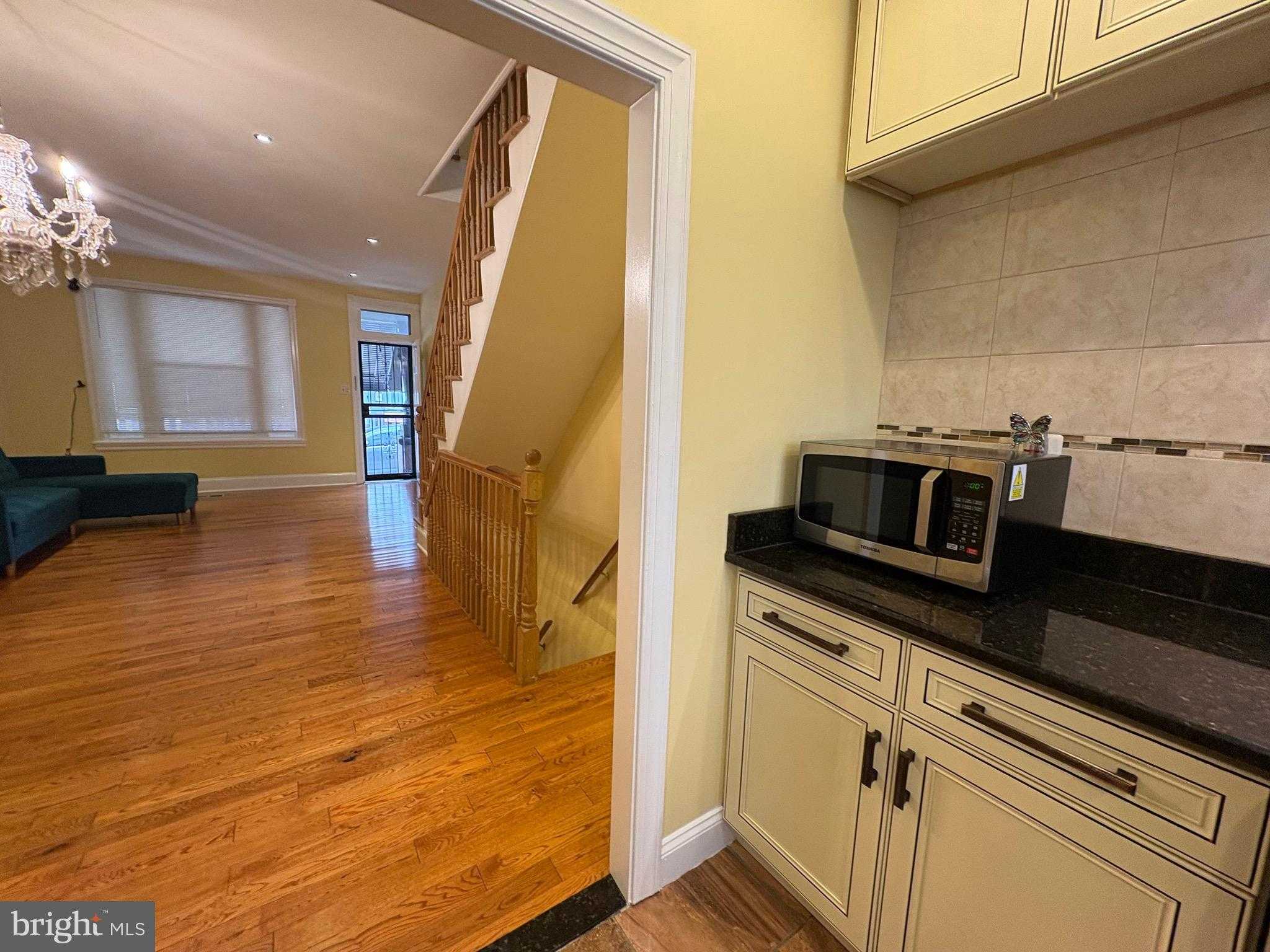 2251 S Hemberger St photo 43