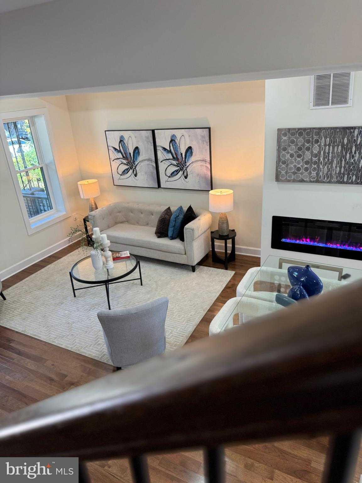 607 K St NE photo 11