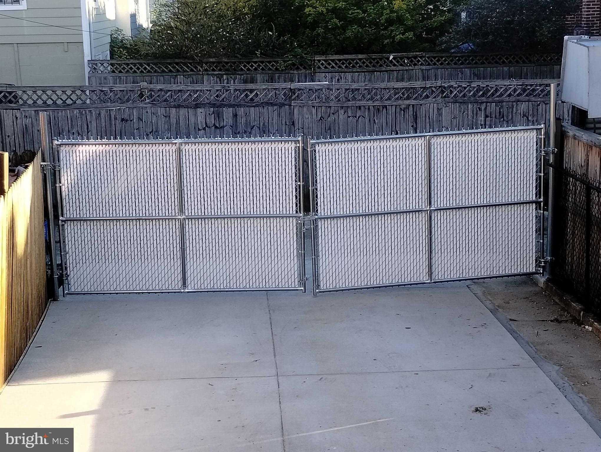 607 K St NE photo 79