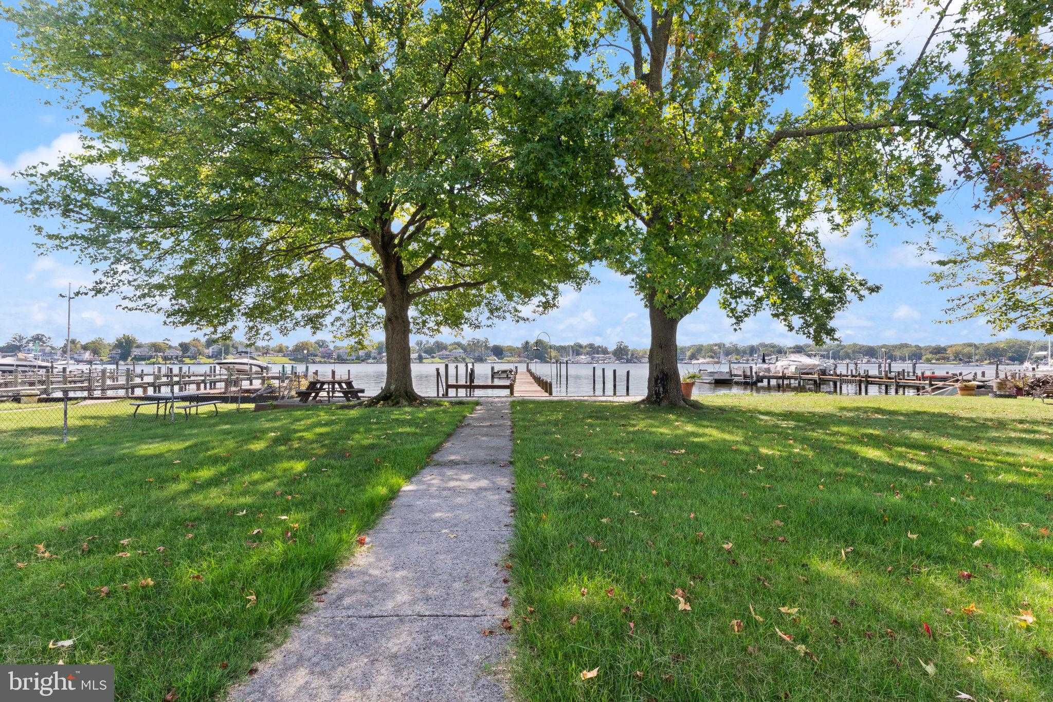 84 Kingston Park Ln photo 6