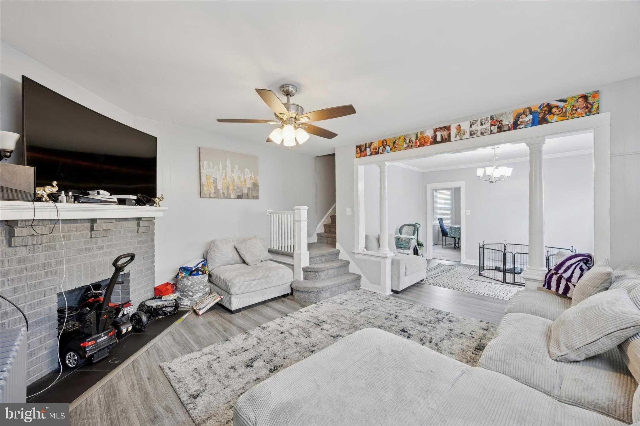 137 Elder Ave photo 3