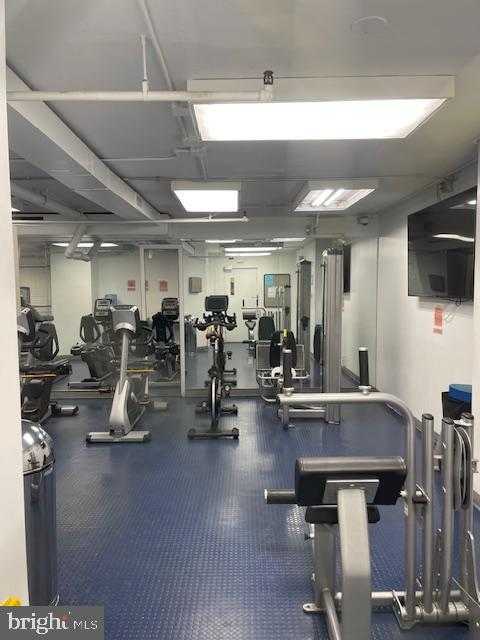 2101 Chestnut St Unit 504 photo 25