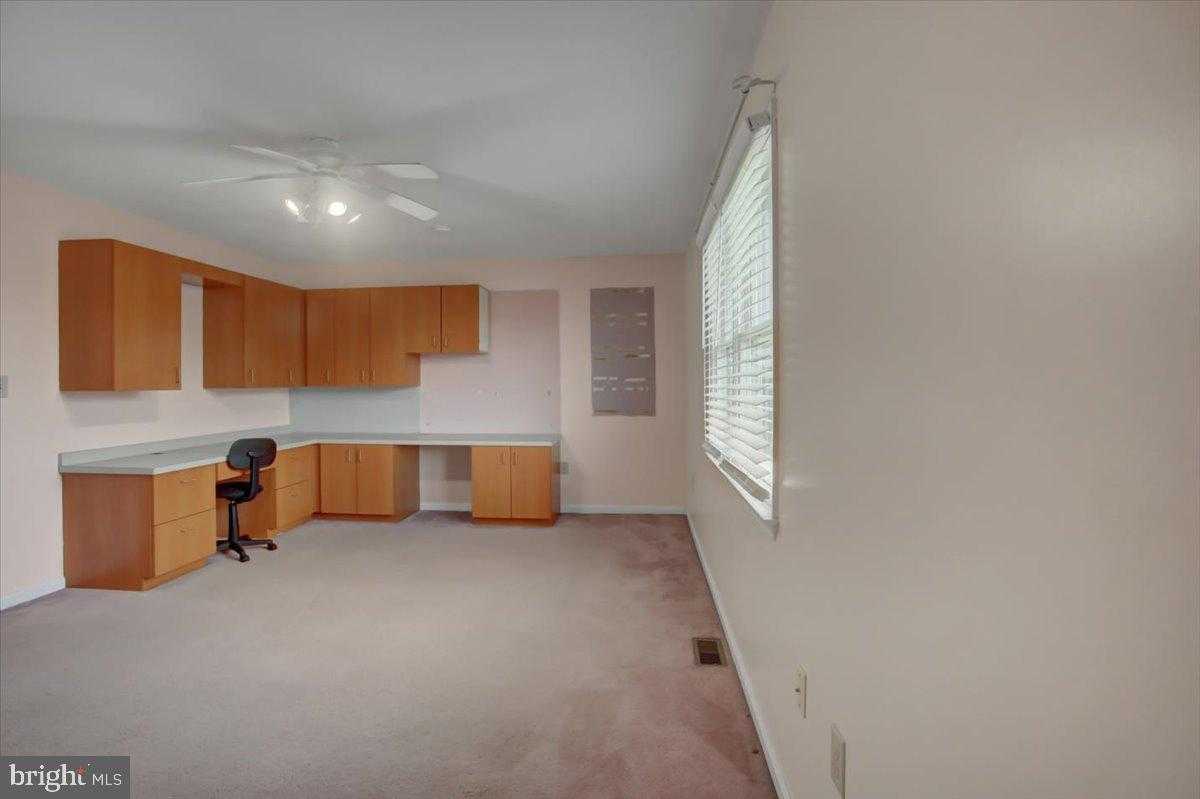 533 Hilltop Cir photo 32