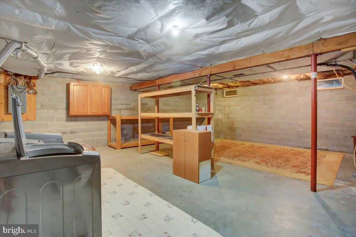 533 Hilltop Cir photo 37