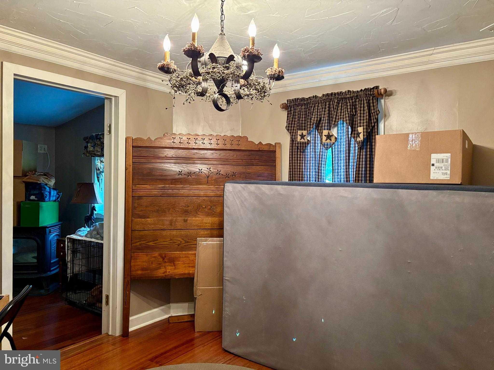 290 Woods Rd photo 12