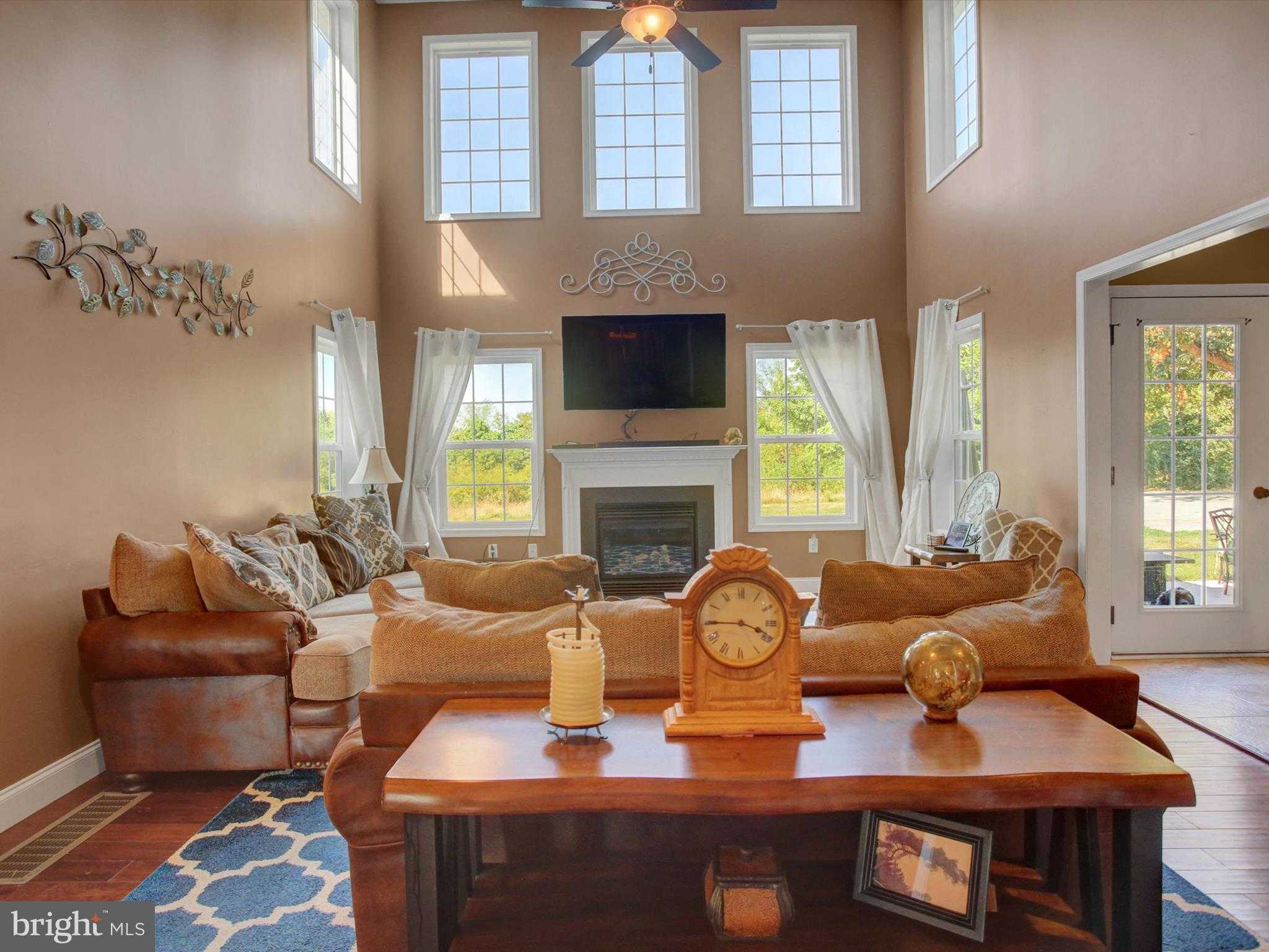 1299 Divinity Dr photo 10