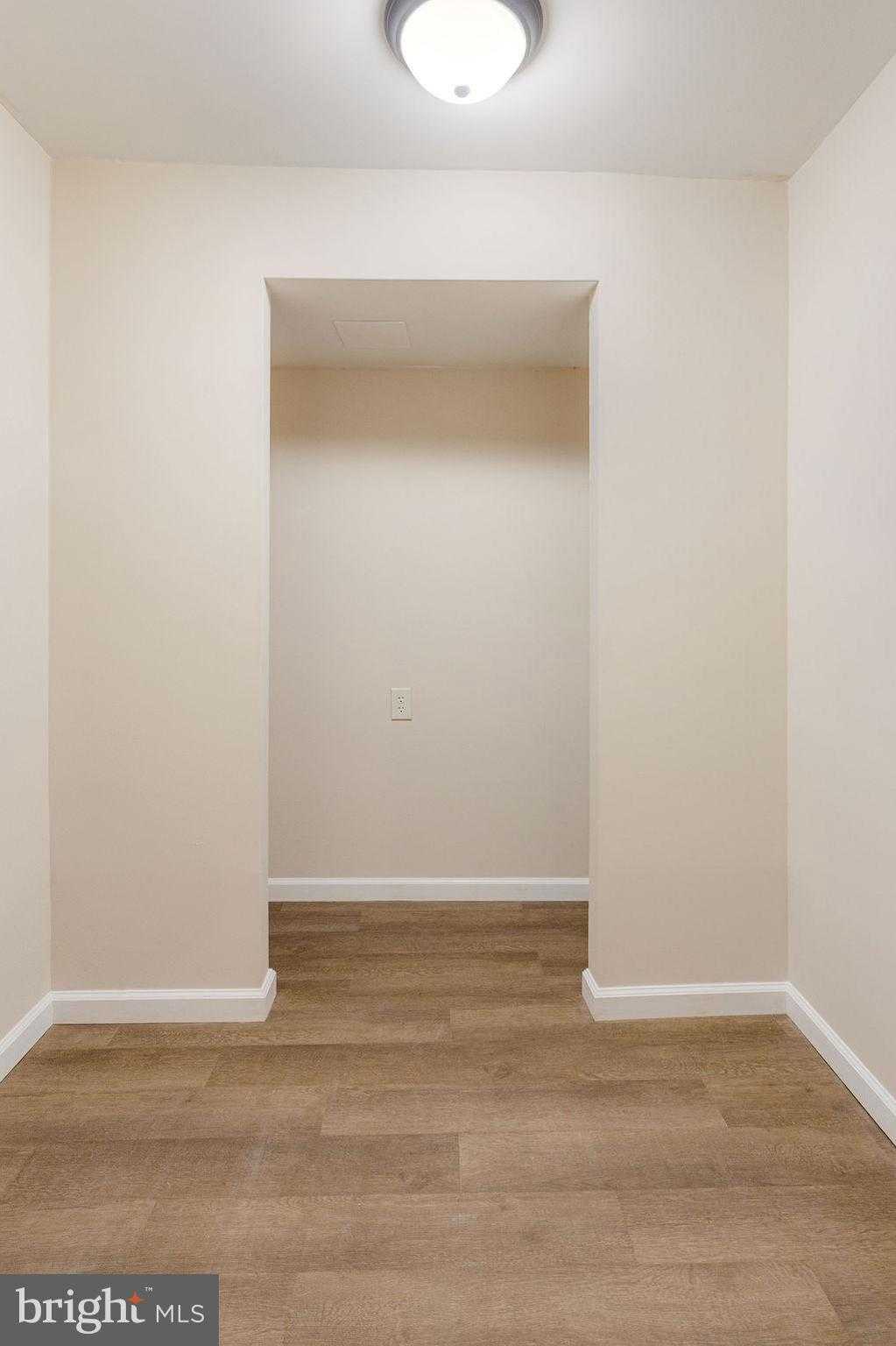 2325 York Rd photo 11