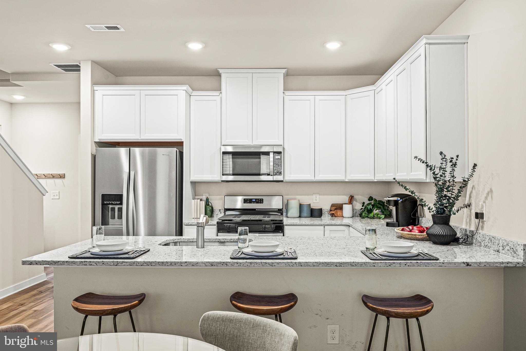 13 Ford St # A photo 11