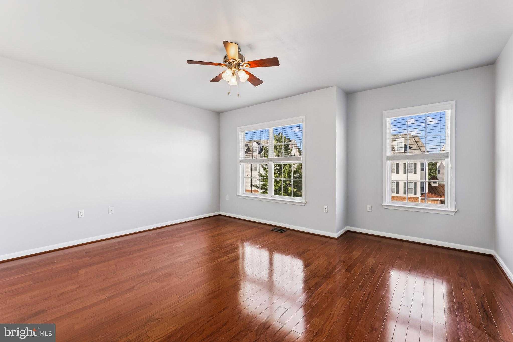 6821 Hampton Bay Ln photo 18