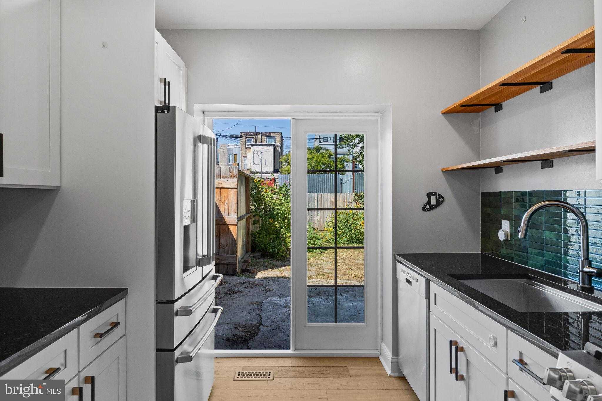 2026 N Lawrence St photo 16