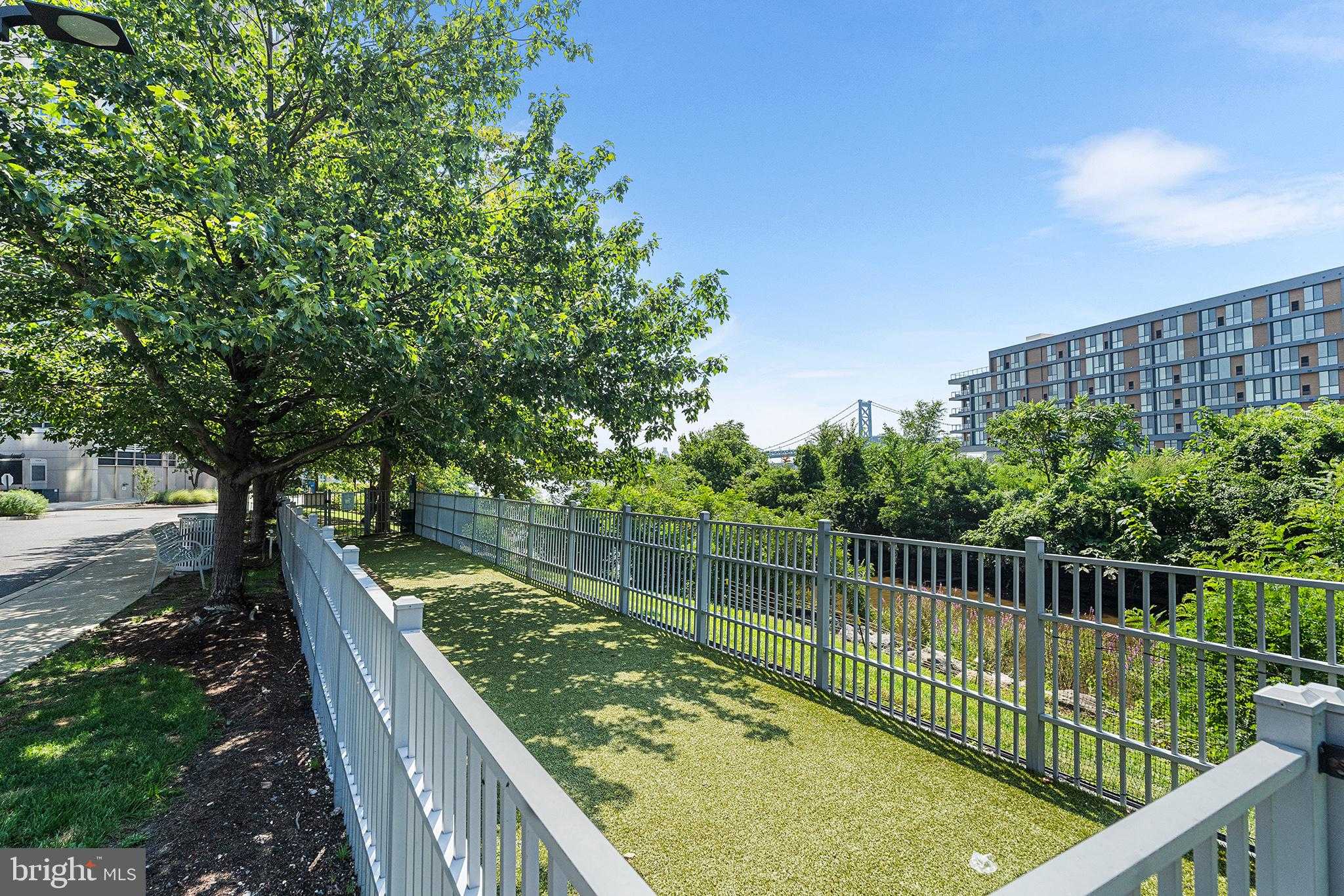 901 N Penn St Unit F305 photo 38