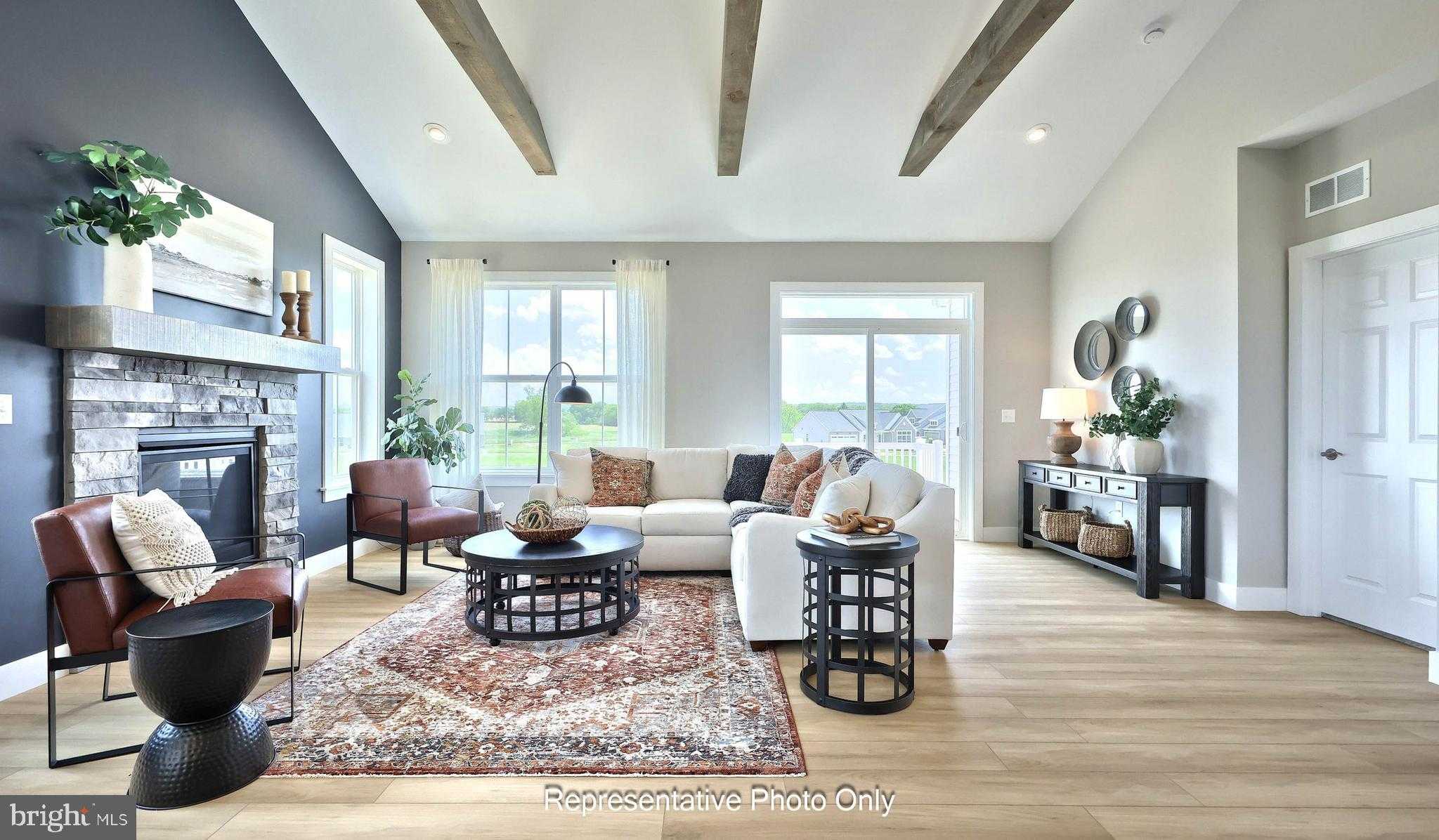 516 Stone Gate Blvd photo 3