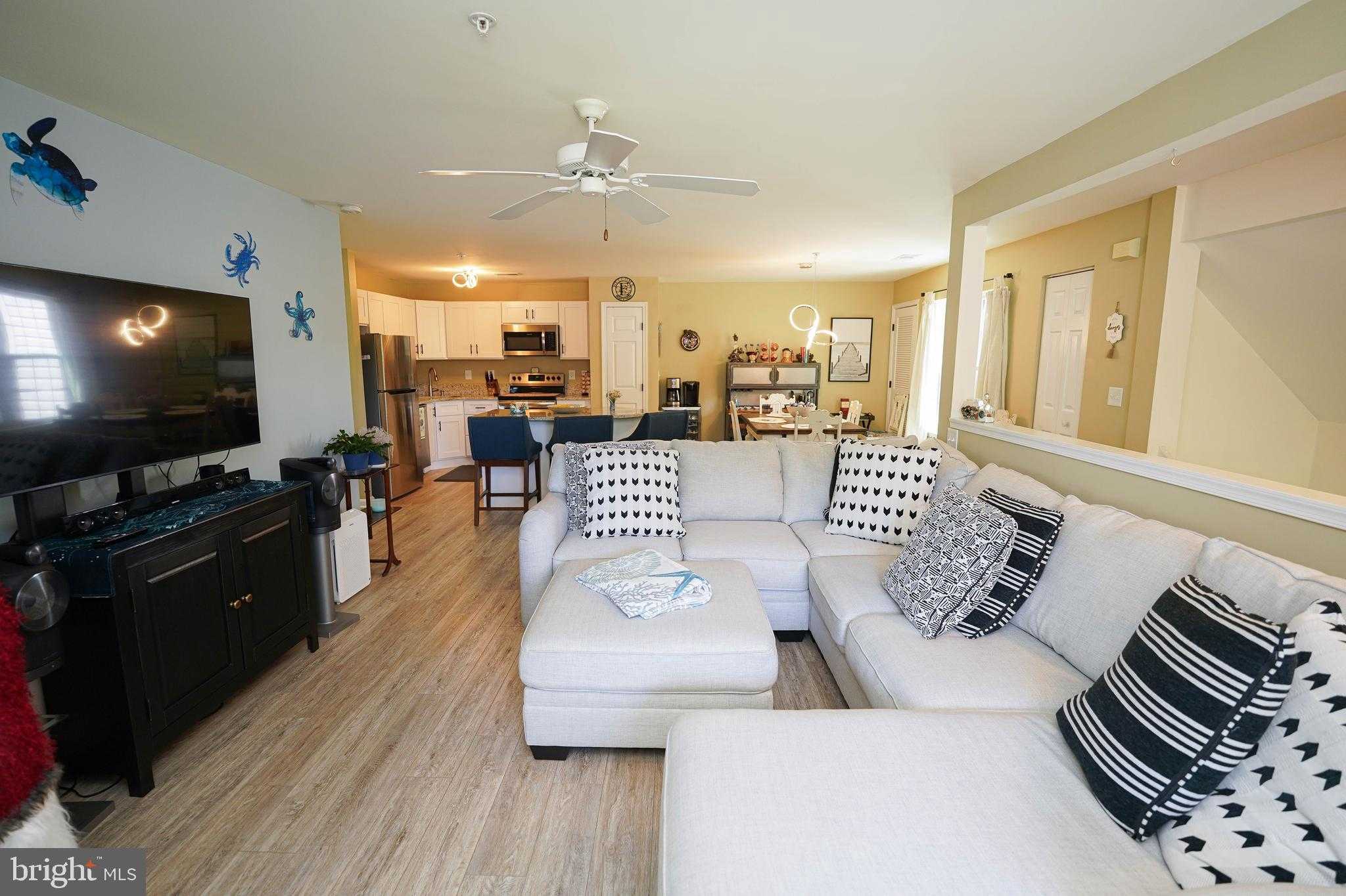 11421 Manklin Creek Rd Unit 4 photo 9