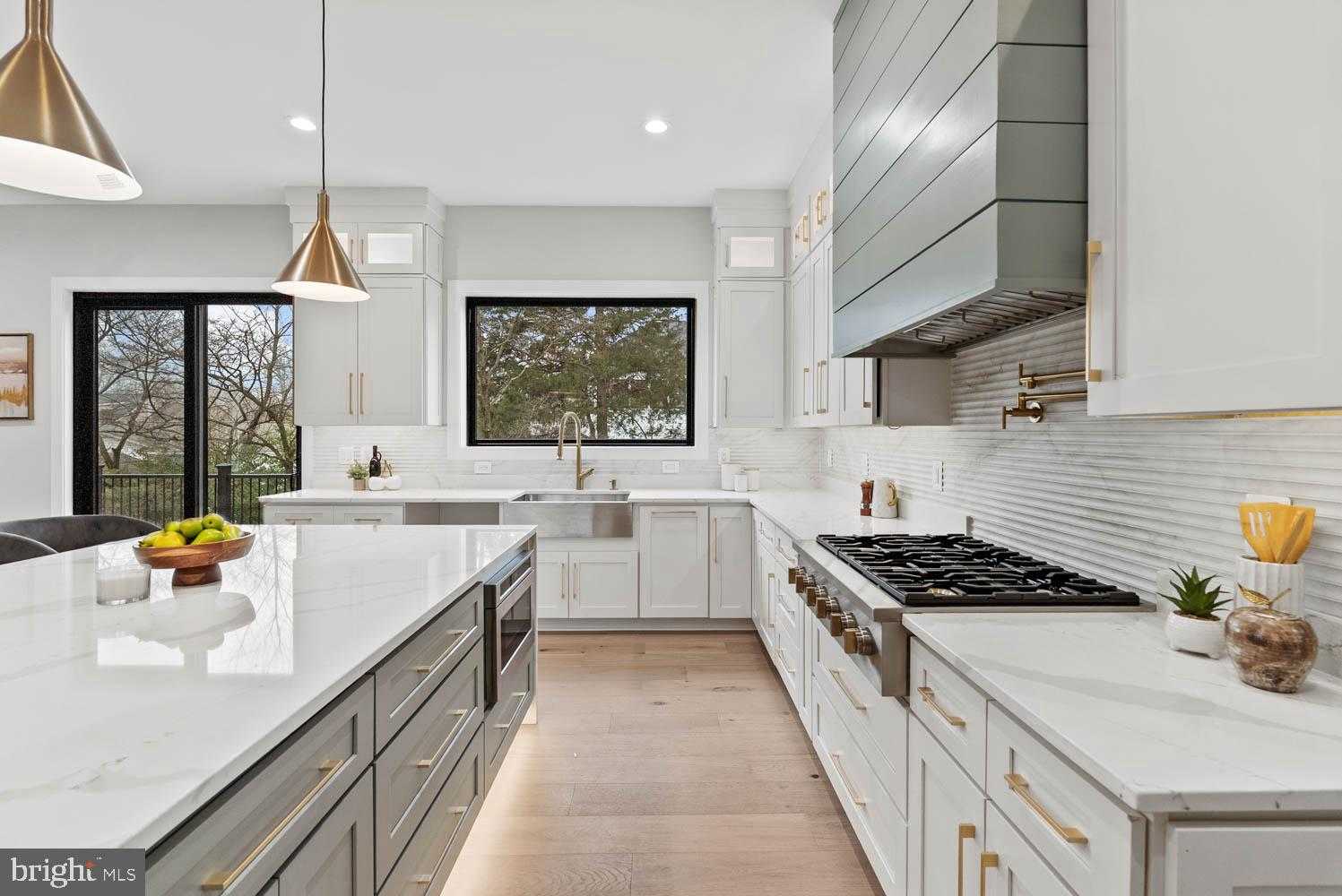 402 Marshall Rd SW photo 19