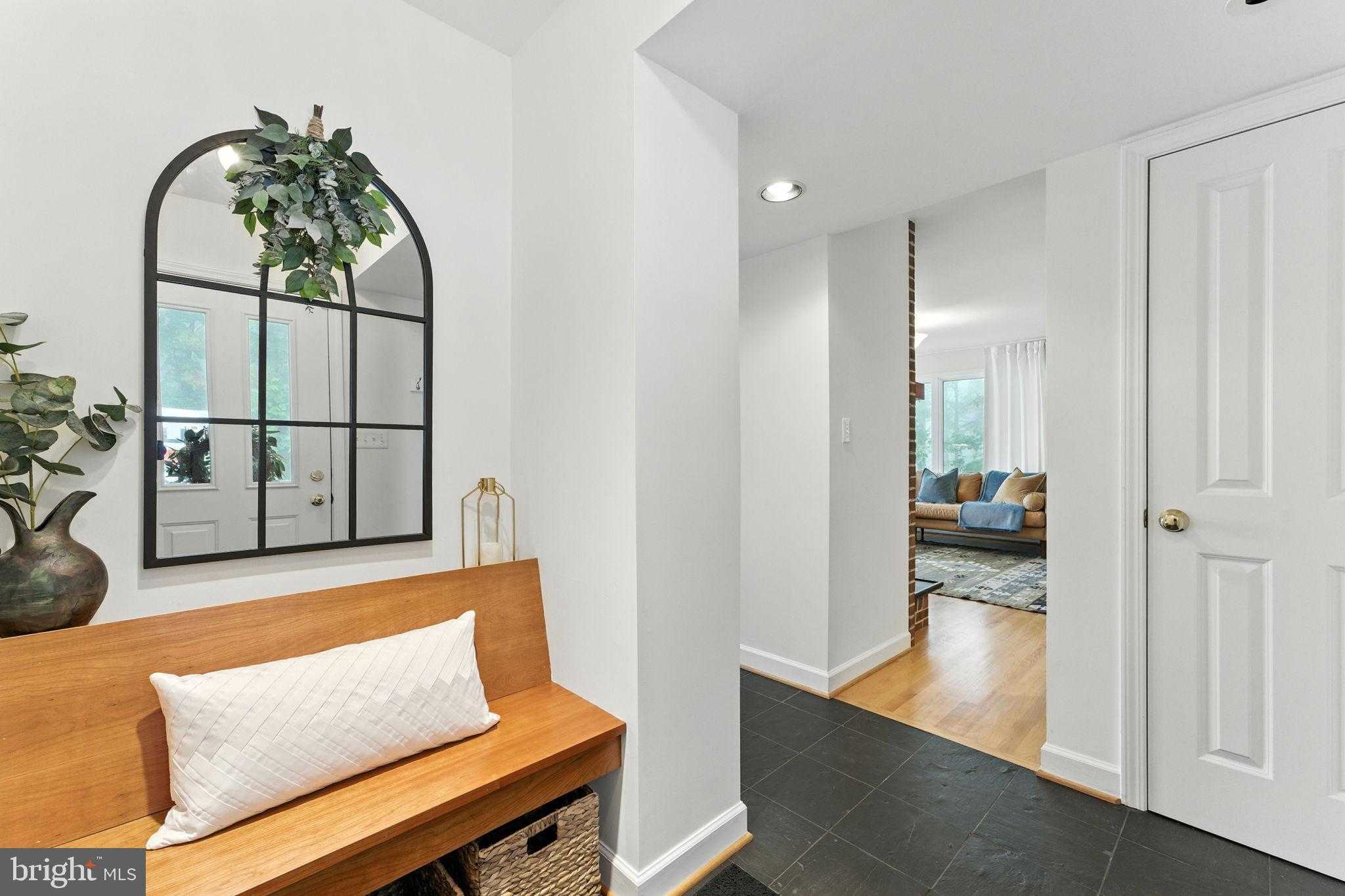 46 Rock Ridge Ln photo 4