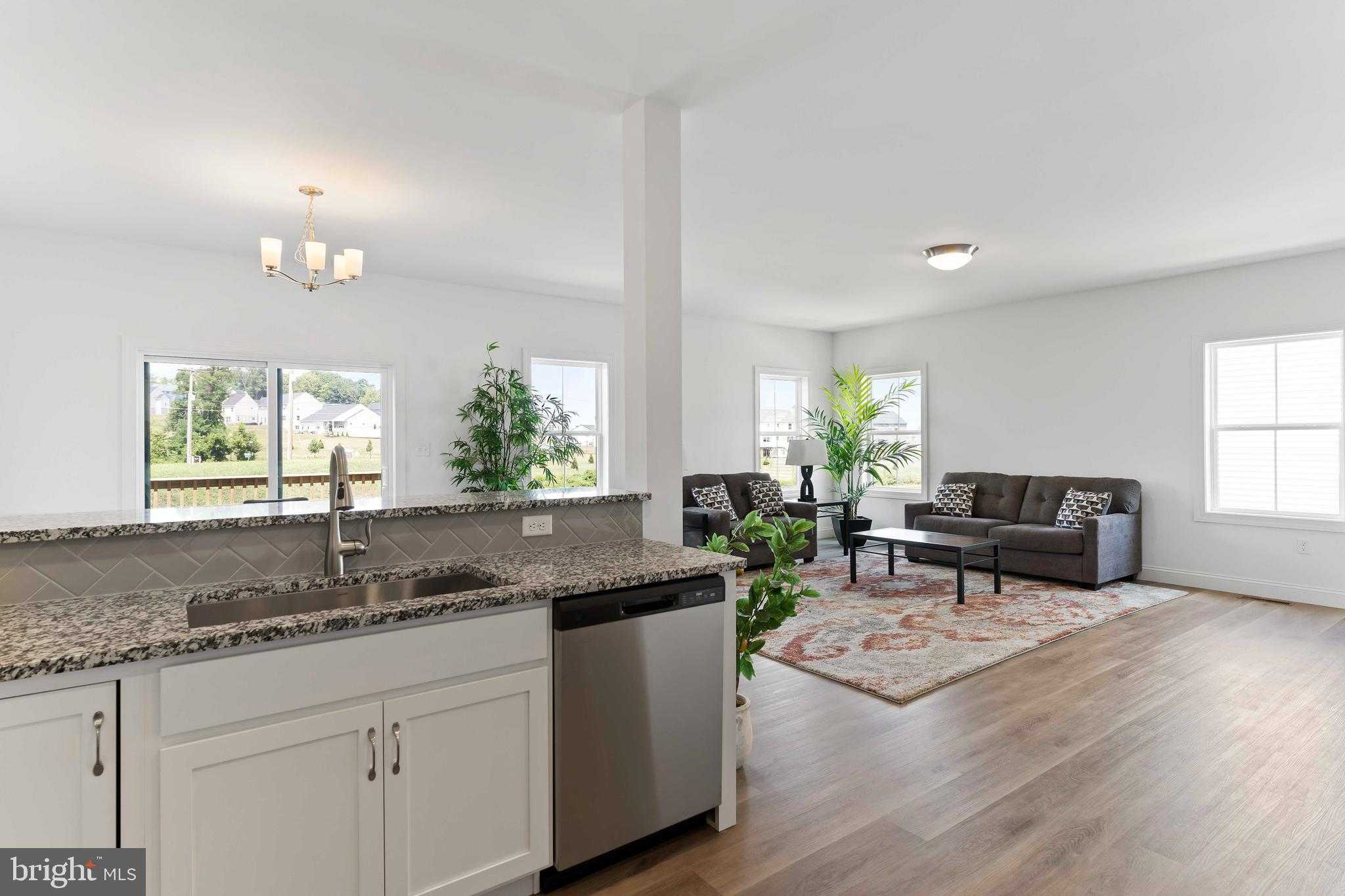 653 Brittany Dr photo 7