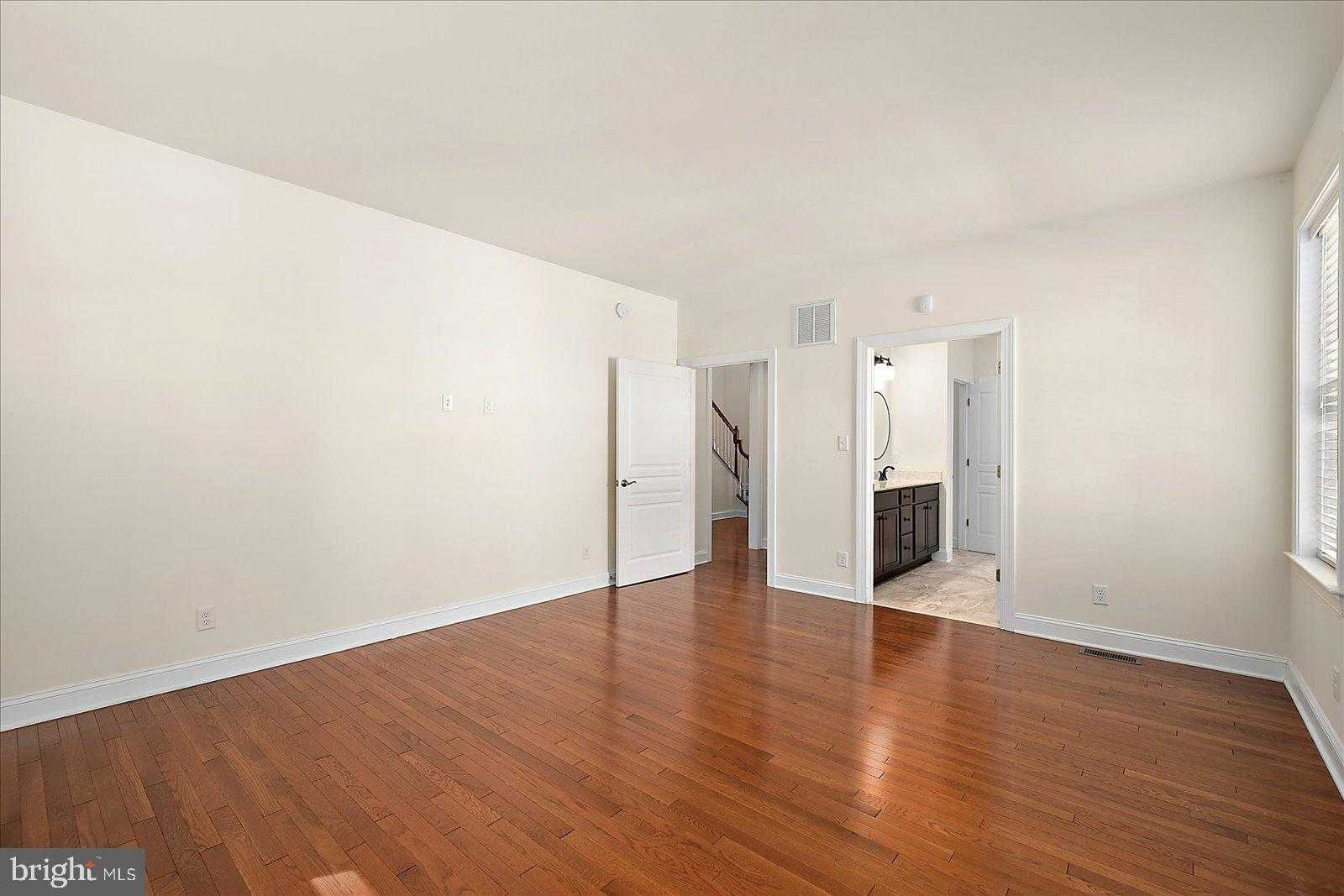 11708 Maid At Arms Ln photo 31