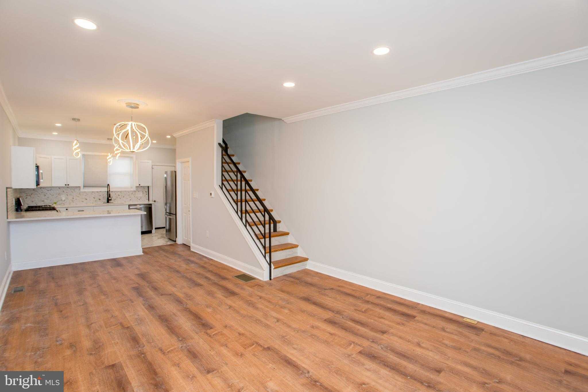 1847 Hoffman St photo 20