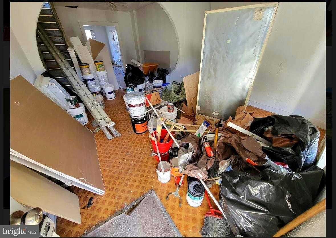 728 Bartlett Ave photo 2