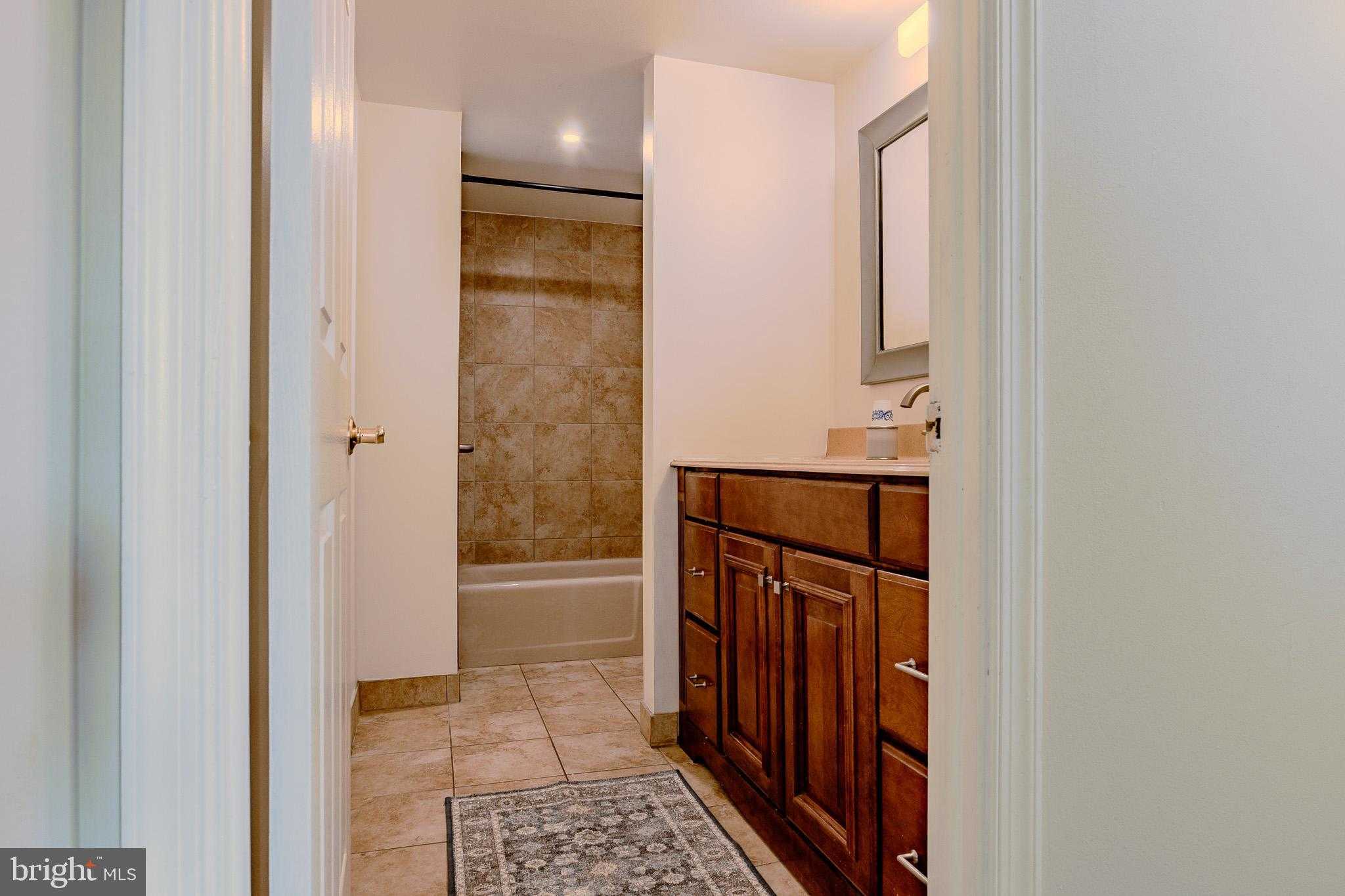 10211 Valley Forge Cir # 211 photo 19