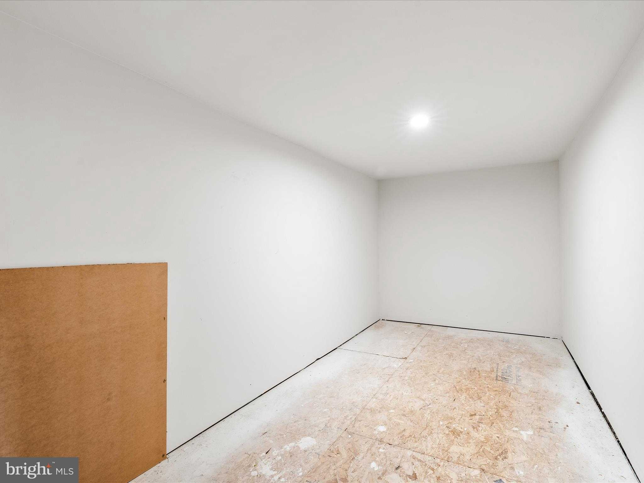 85 Bibury St photo 34