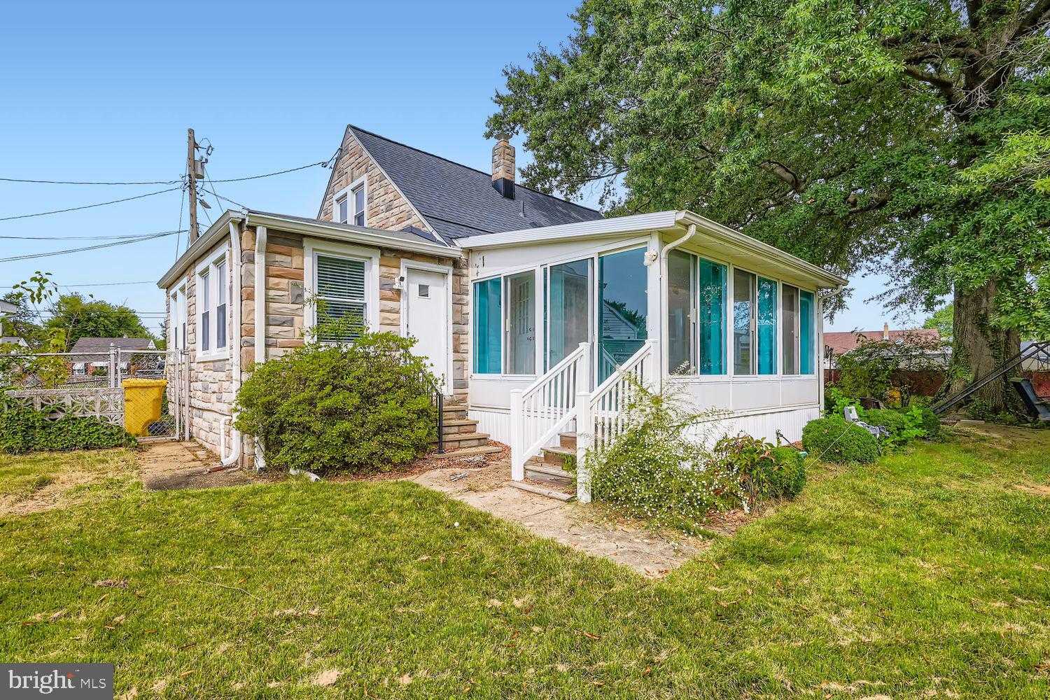 515 Taney Ave photo 24