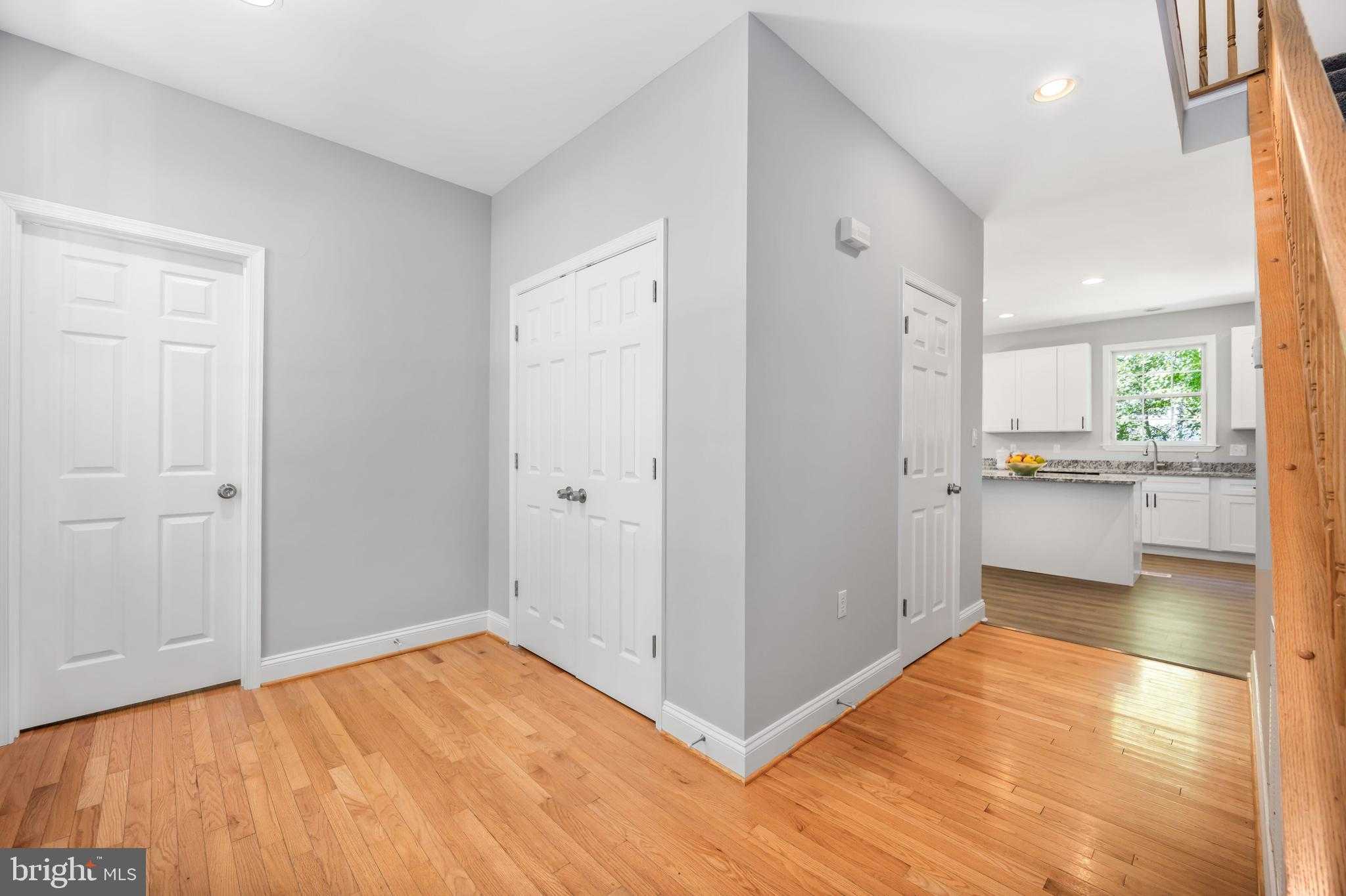 1000 Chesapeake Dr photo 43