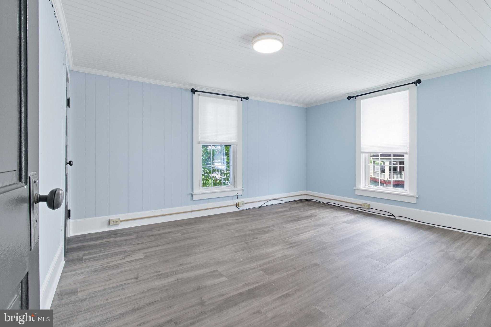 645 W Water St photo 25