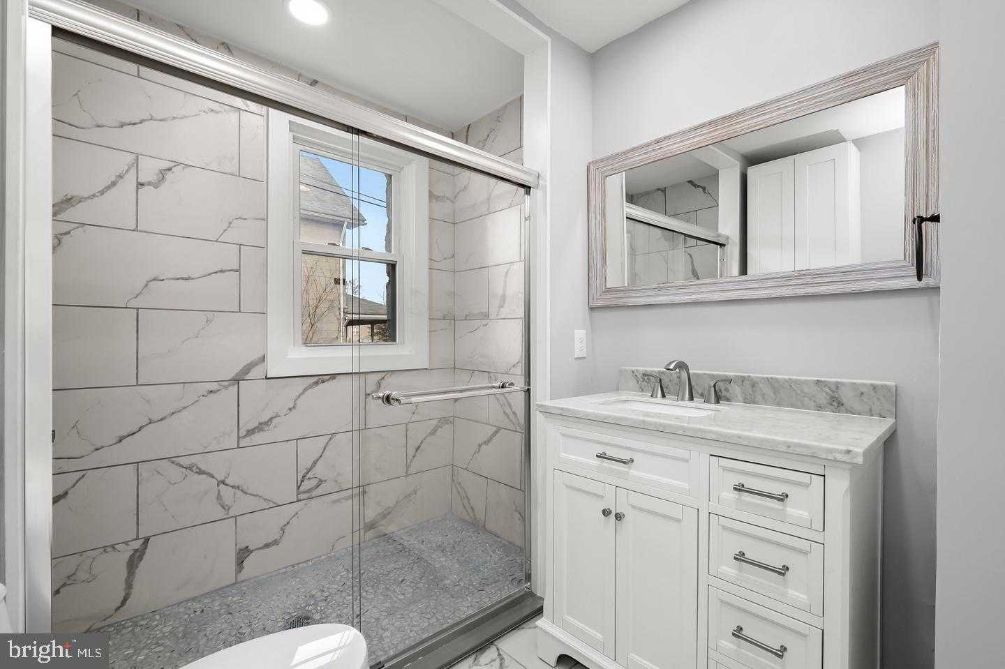 1902 Alto Vista Ave photo 20