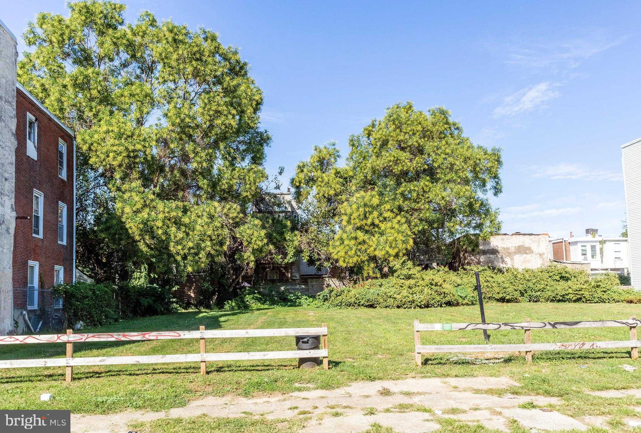 1938 N 19th St photo 4